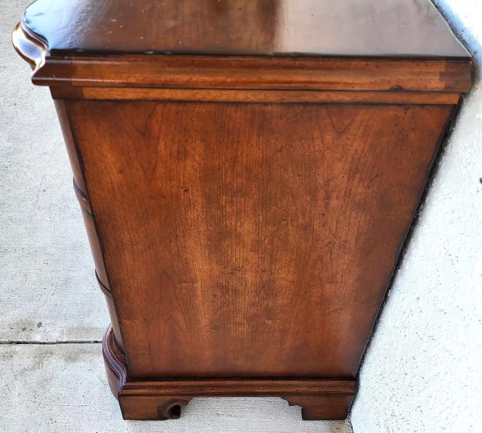 Pair Italian Bedside Chests Nightstands by CENTURY FURNITURE For Sale 2