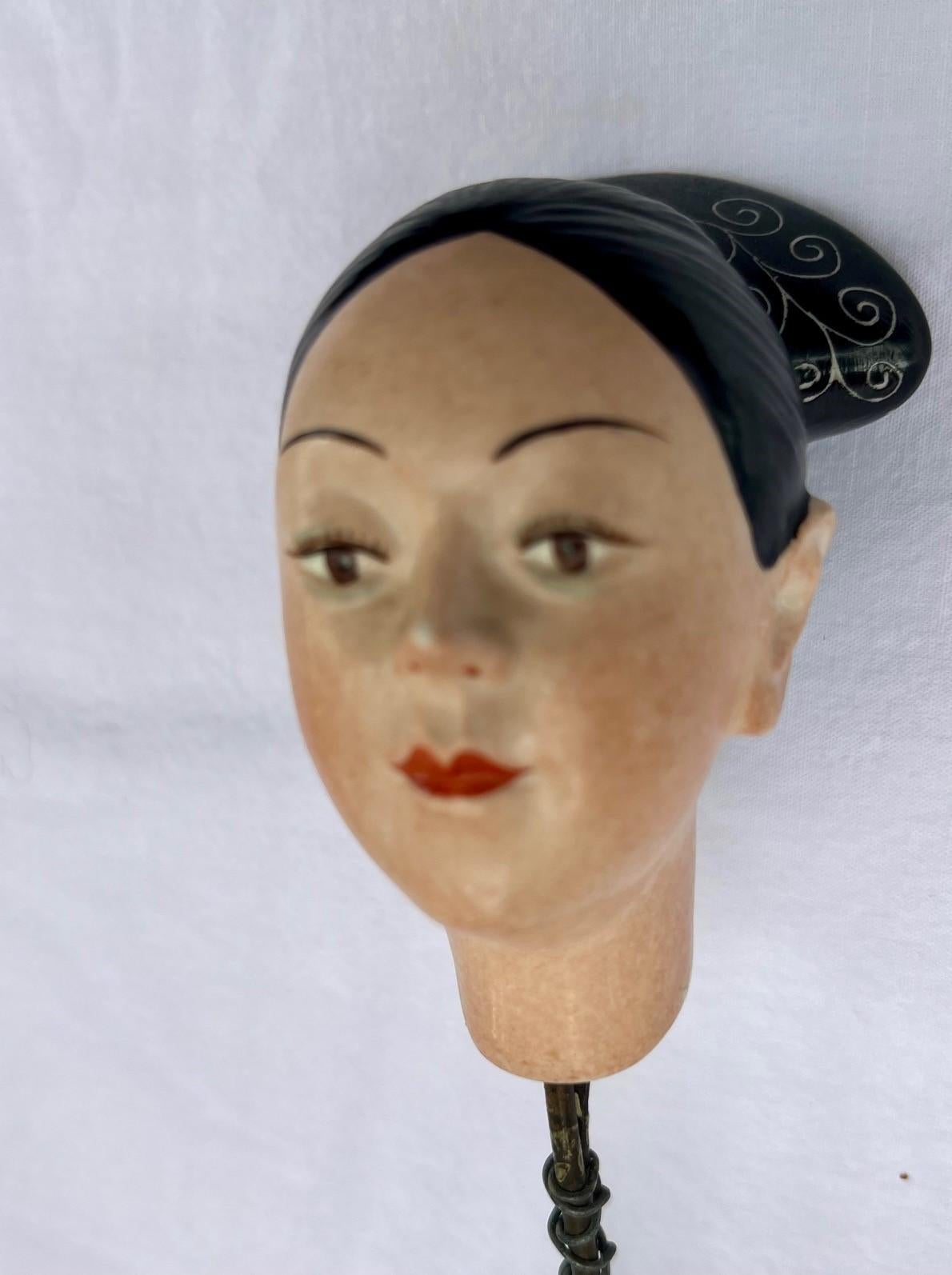 Paire de figurines en porcelaine de chinoiseries italiennes à tête tombante, Mottahedeh, Italie. en vente 3