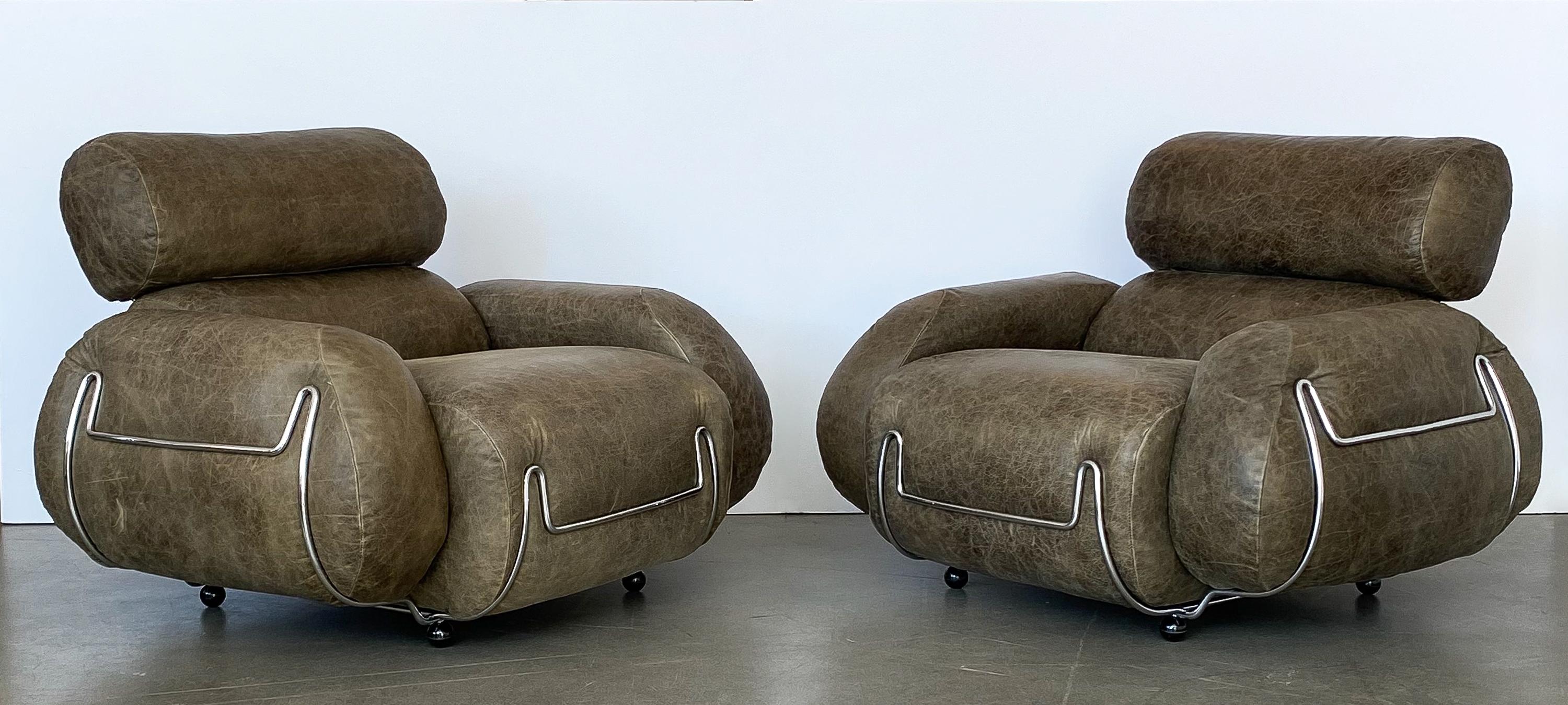 Mid-Century Modern Pair of Italian Chrome and Leather Lounge Chairs