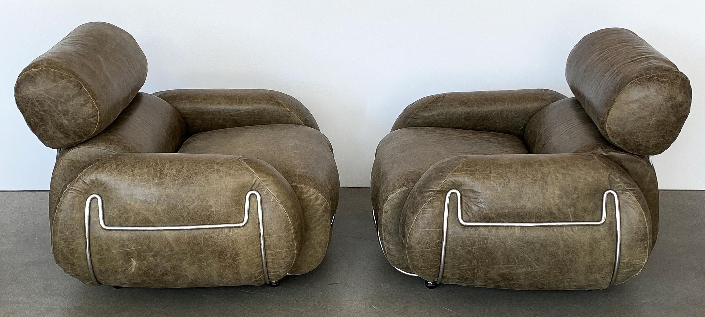 Late 20th Century Pair of Italian Chrome and Leather Lounge Chairs