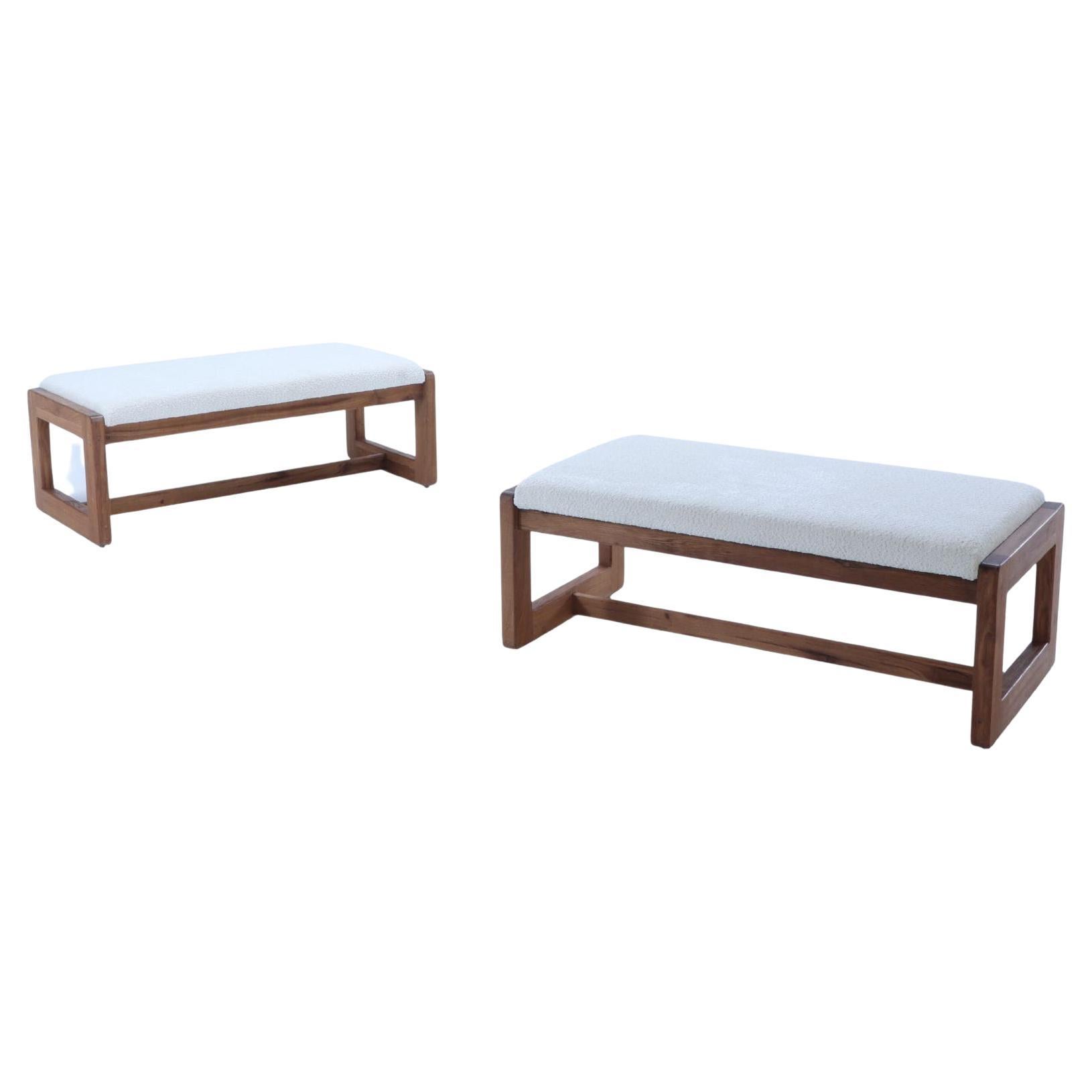 Pair Italian contemporary oak benches done in a boucle white fabric For Sale