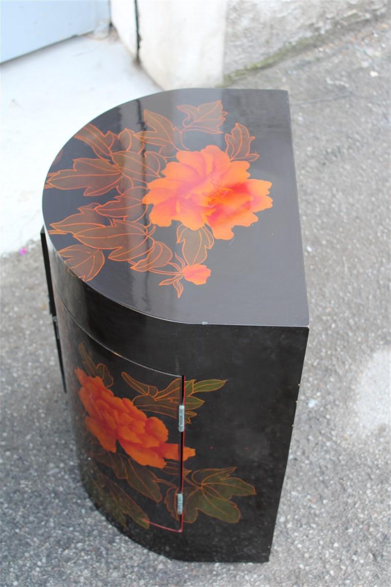 Pair Italian Decorative Night Stands Lacquered with Rounded Flowers and Leaves 1