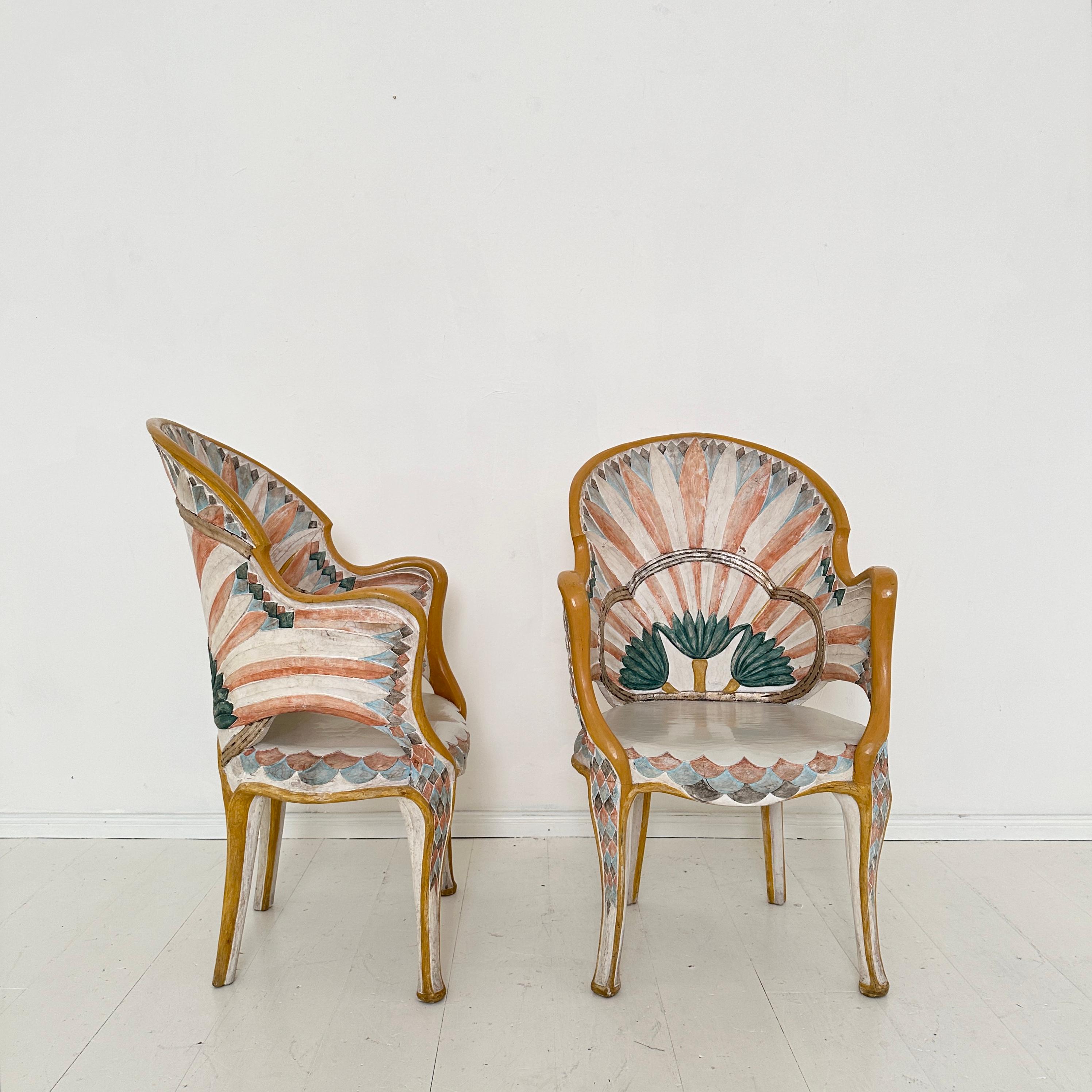Pair Italian Dining Chairs in the Egyptian Revival, Carved and Painted, 1970s In Good Condition In Berlin, DE