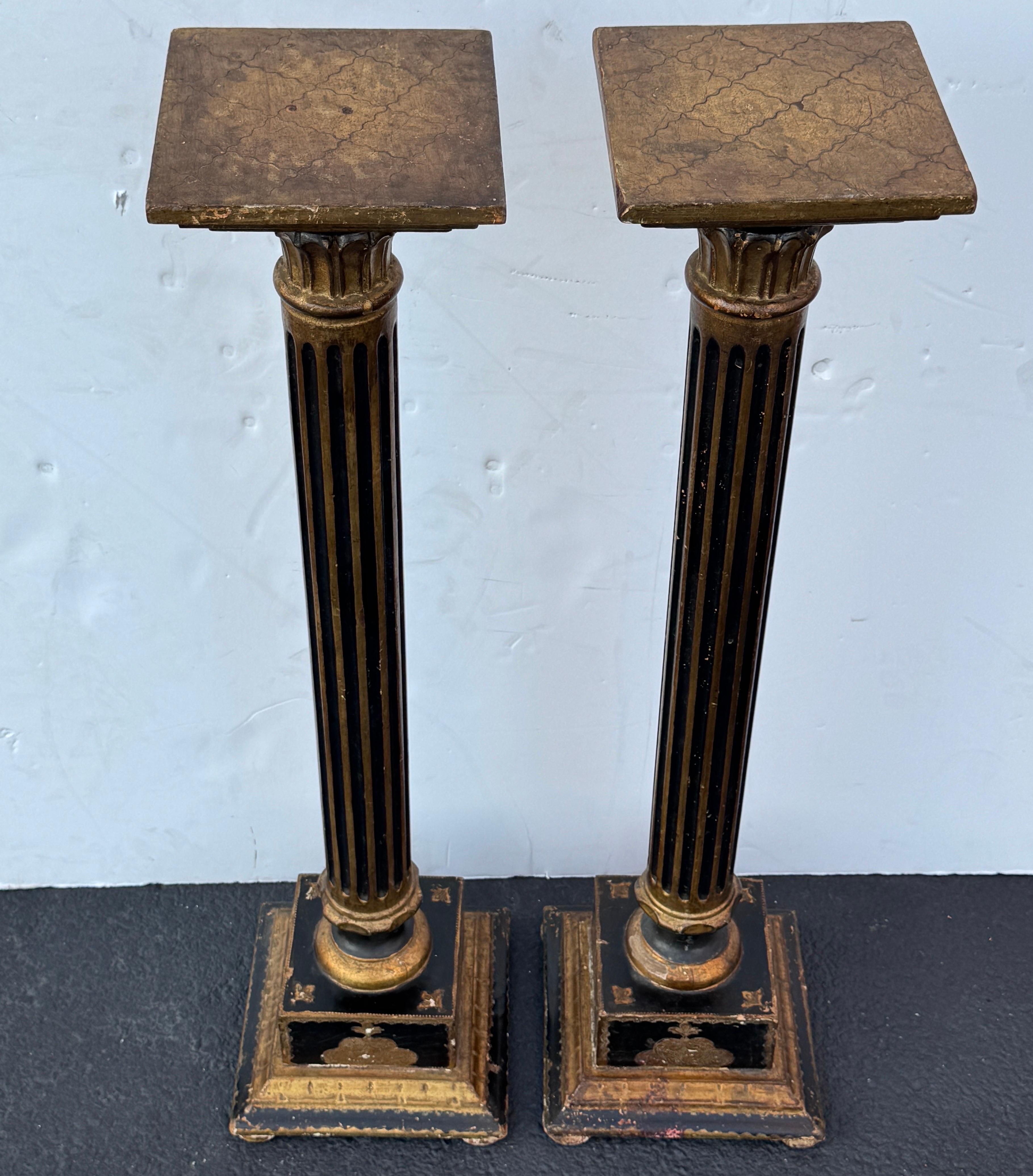 Pair Italian Florentine Black and Gold Gilt Pedestal Plant Stands For Sale 1