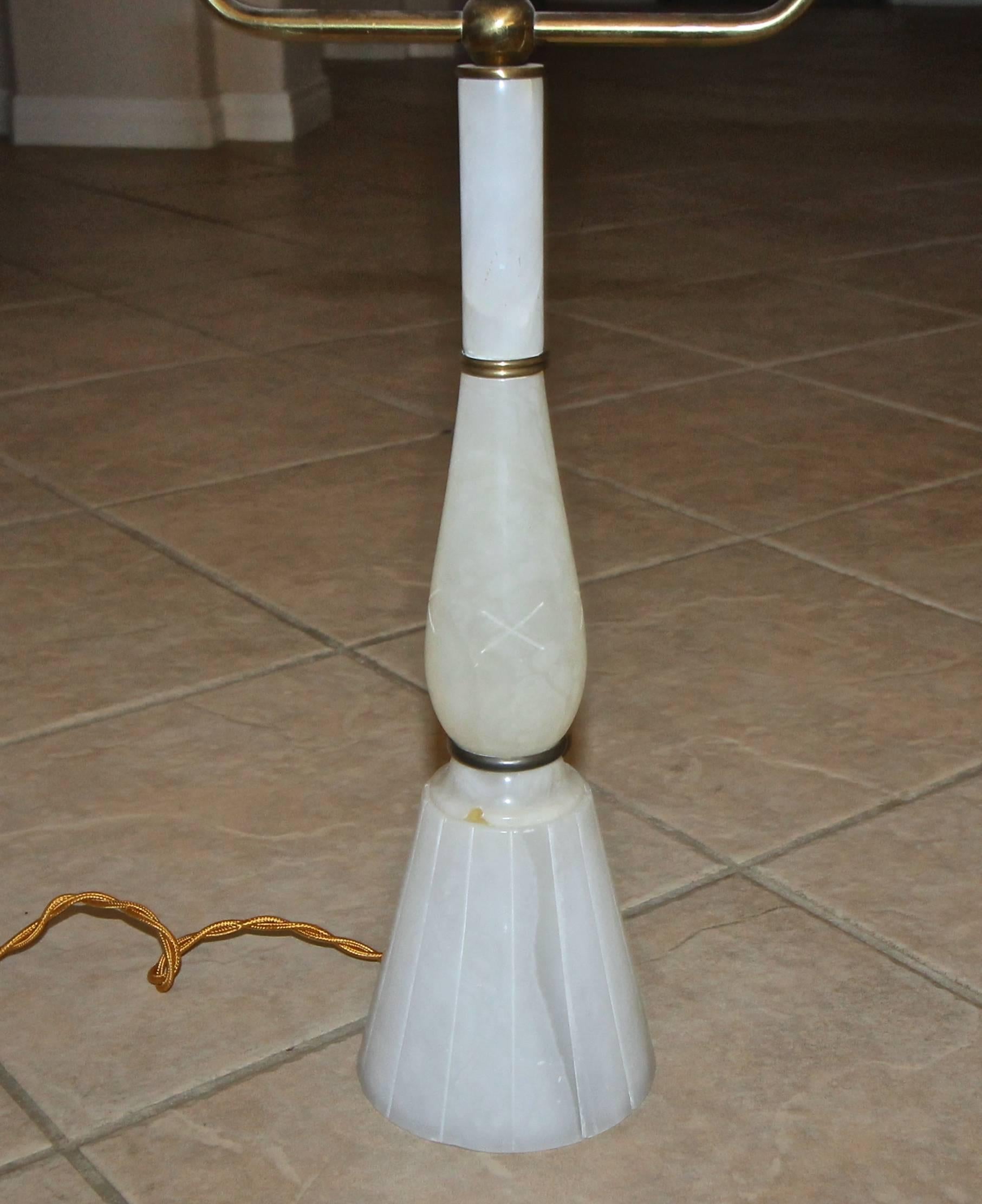 Paar italienische Alabaster-Messinglampen im Gio-Ponti-Stil im Angebot 2