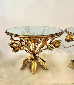 Paire de tables d'appoint ou tables basses italiennes en fer forgé feuilleté d'or