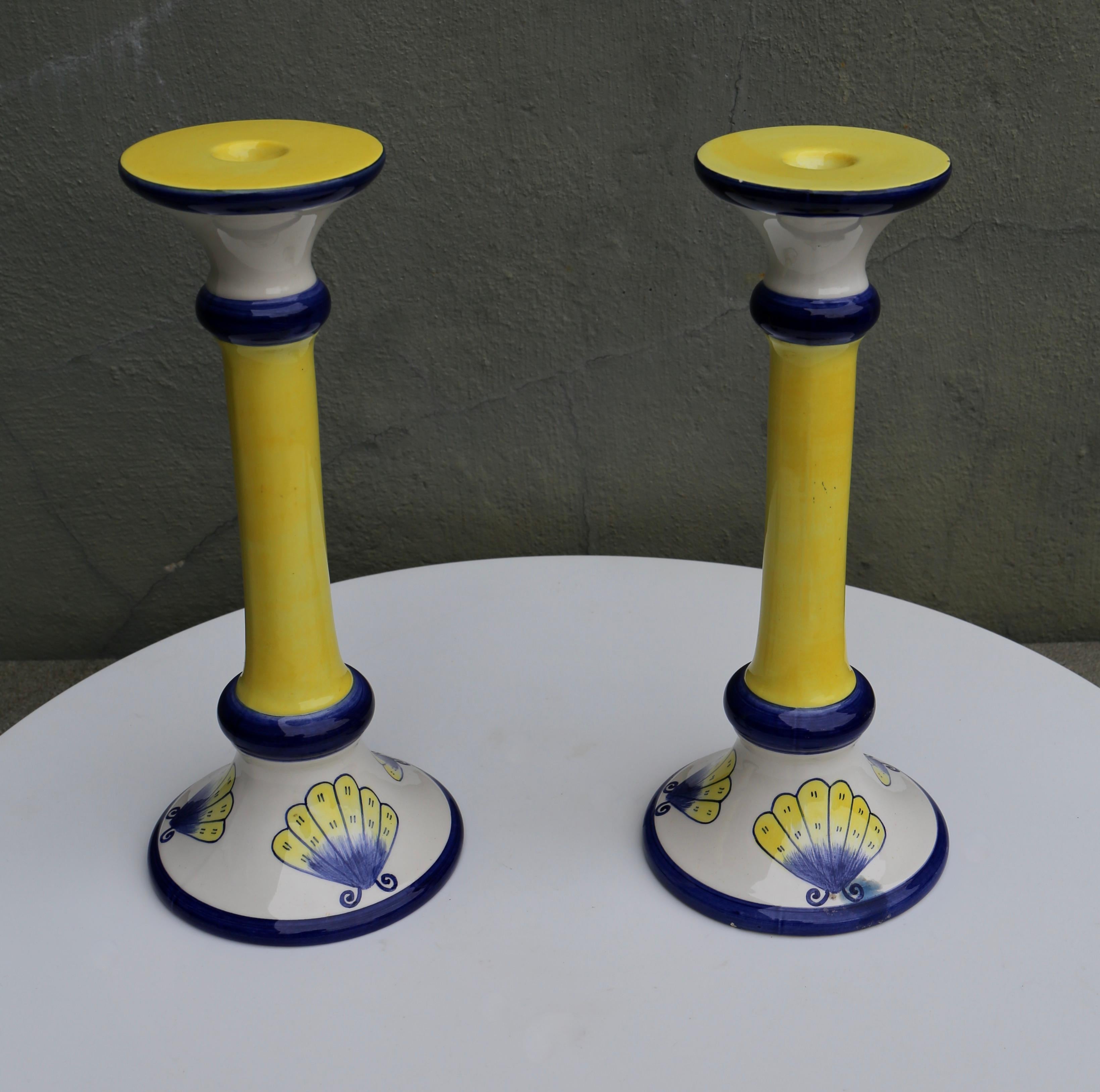 Pair Italian Hand Painted Butterfly Porcelain Candelabra In Good Condition For Sale In Antwerp, BE