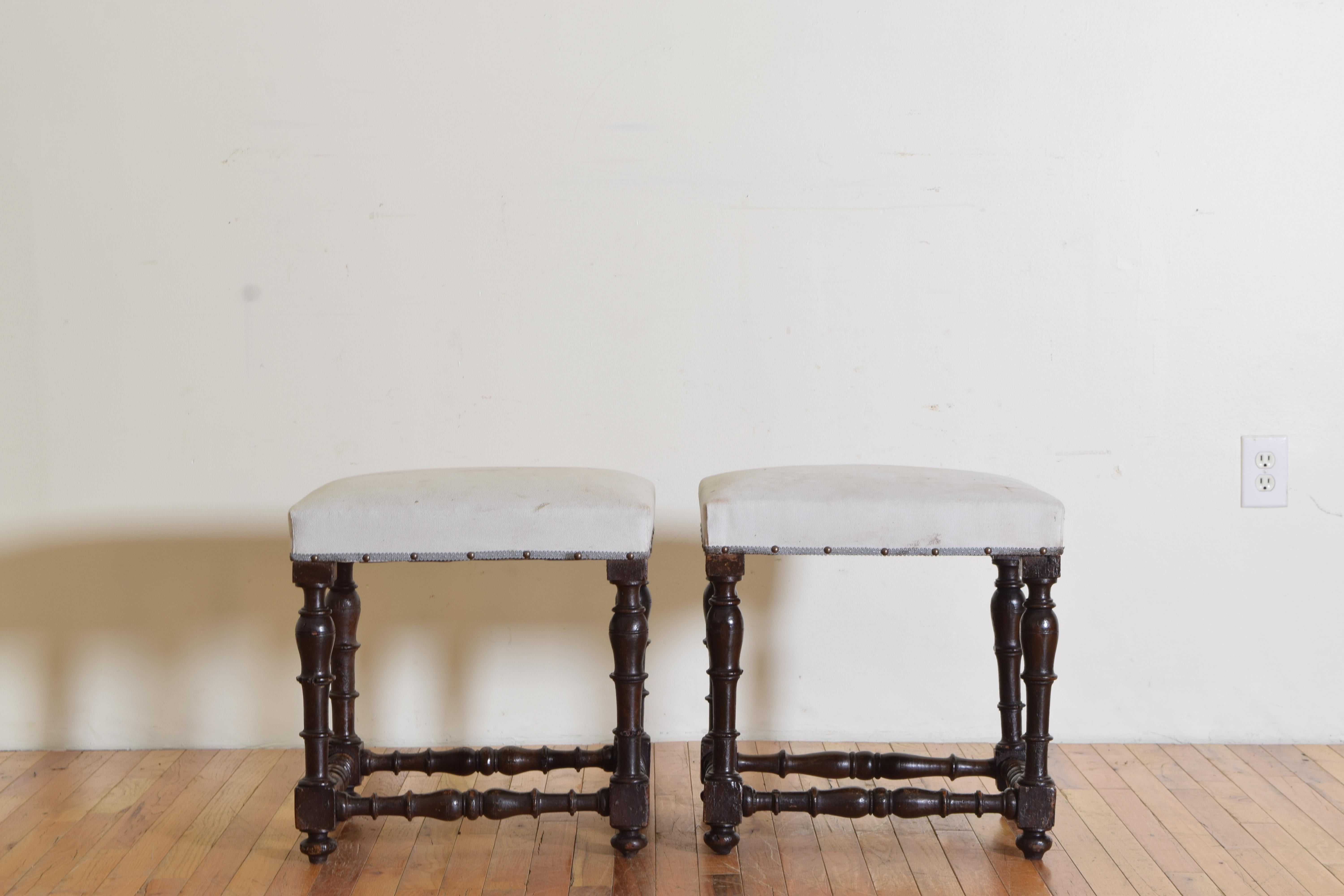 Pair Italian Late Baroque Painted & Lacqured Pinewood Upholstered Benches In Good Condition In Atlanta, GA