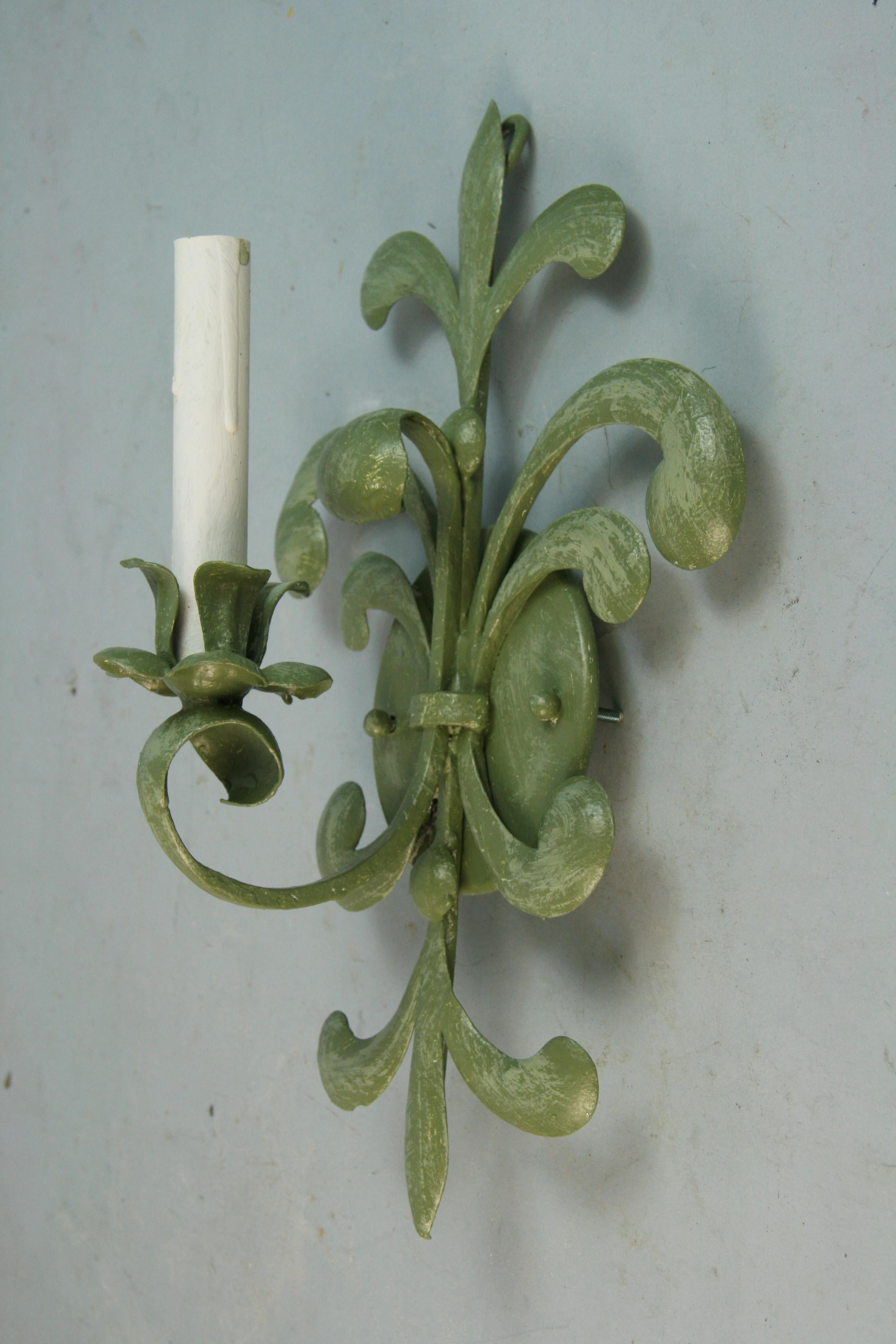 Pair Italian Leaf Sage Green Single Light Sconces In Good Condition For Sale In Douglas Manor, NY