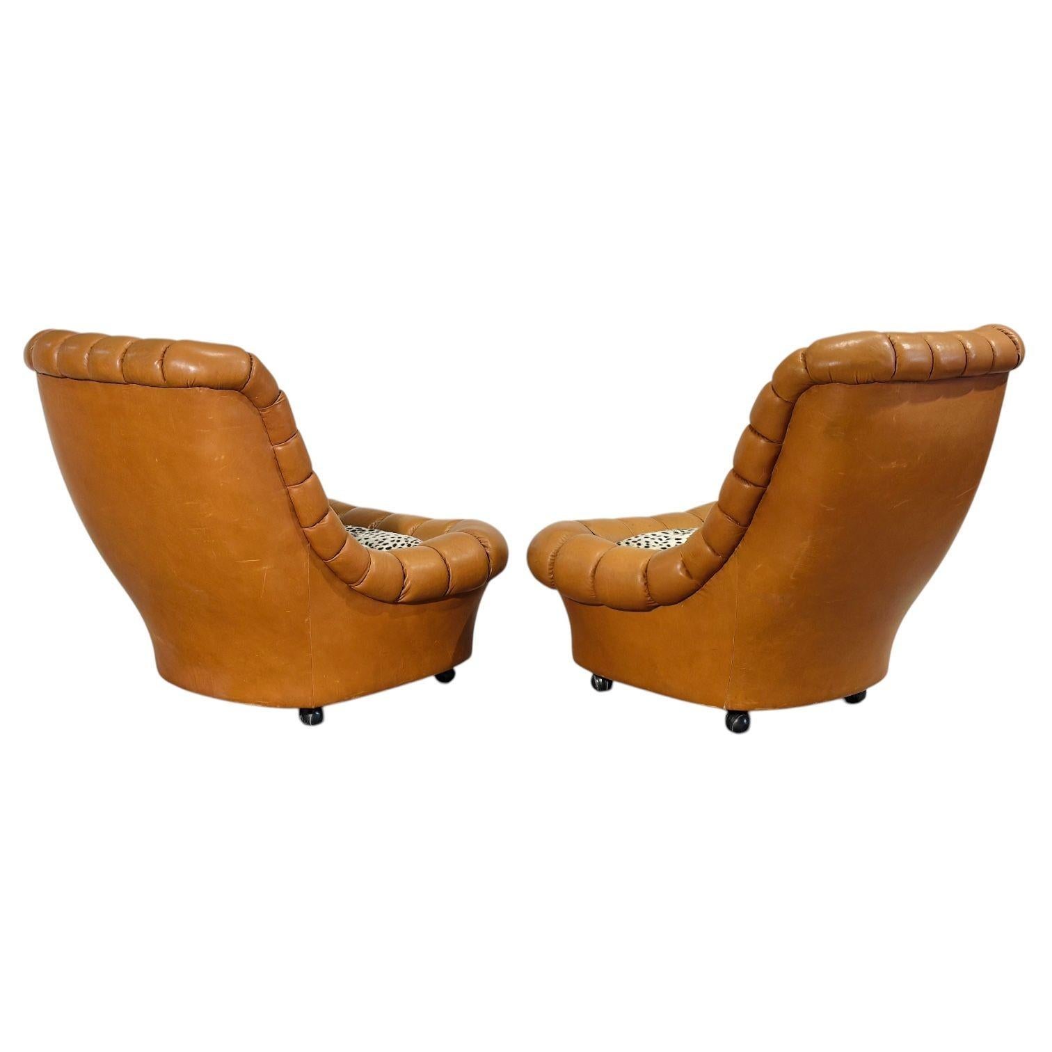 Paire de chaises longues en cuir italien, 1970 Bon état - En vente à Chicago, IL
