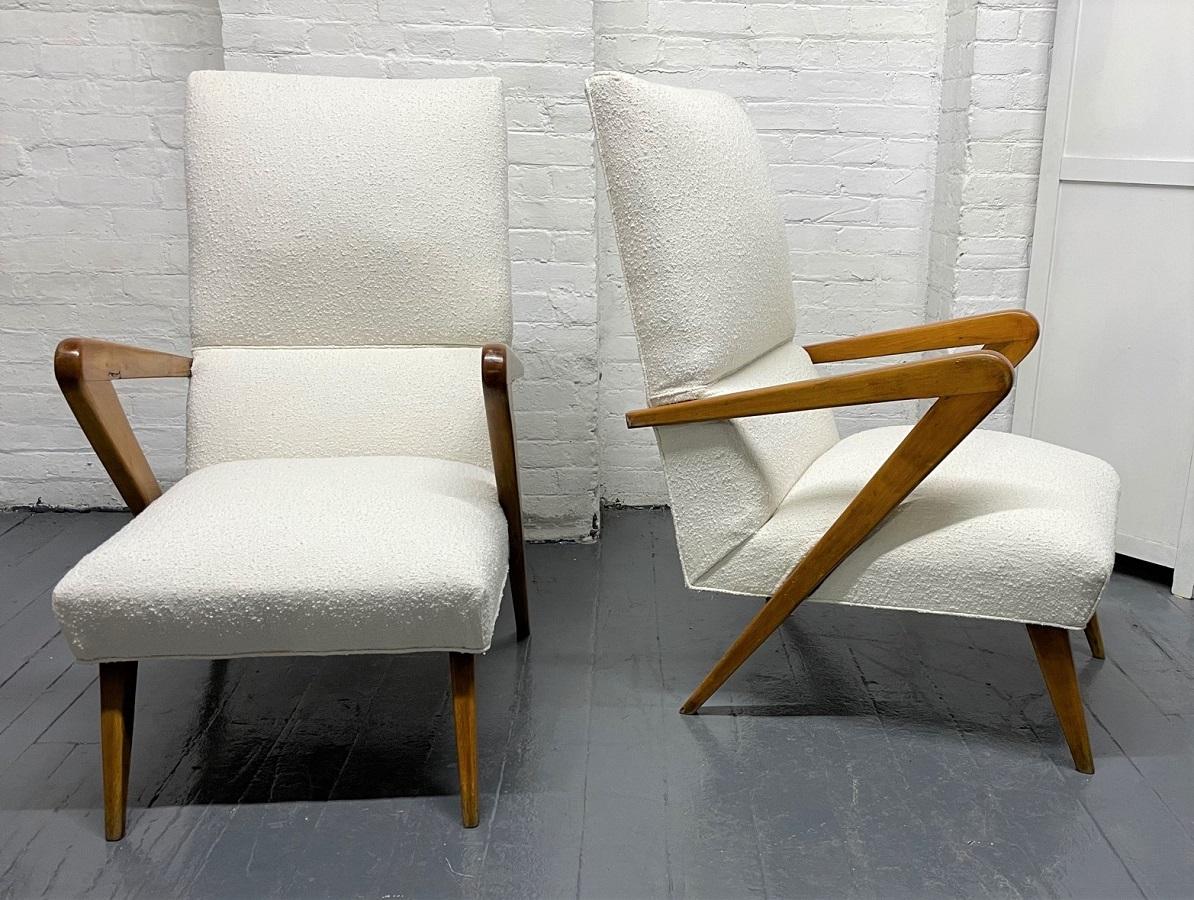 Mid-20th Century Pair Italian Lounge Chairs Style of Gio Ponti in Boucle  For Sale