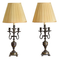 Coppia di candelabri in bronzo in stile LXIV come lampade da tavolo, XIX secolo