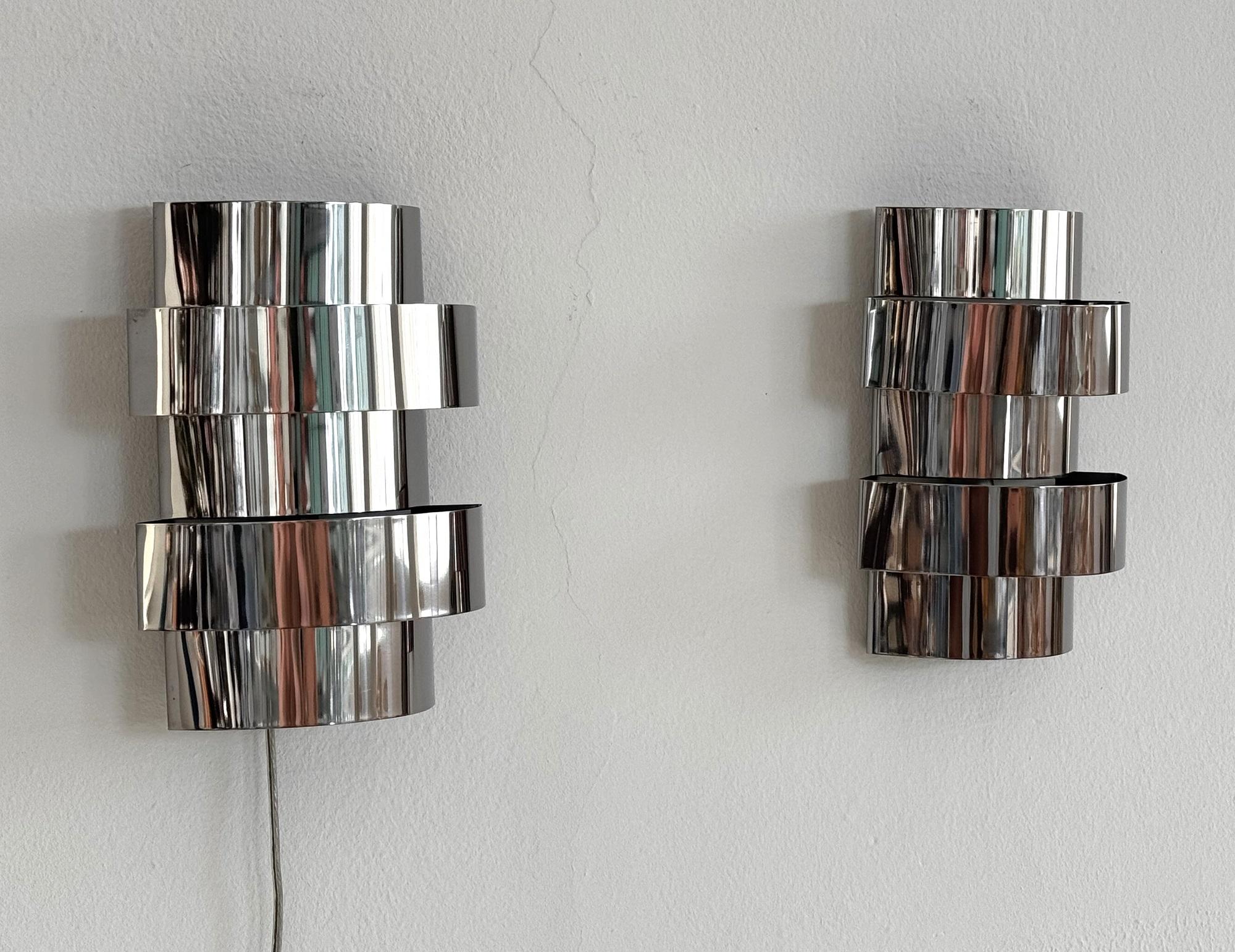Paar italienische Chrom-Wandleuchten aus der Mitte des Jahrhunderts von Goffredo Reggiani, 1970er Jahre (Moderne der Mitte des Jahrhunderts) im Angebot