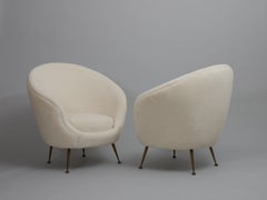 Paire de chaises ovoïdes italiennes du milieu du siècle. Revêtement en velours de laine d'Alpaga