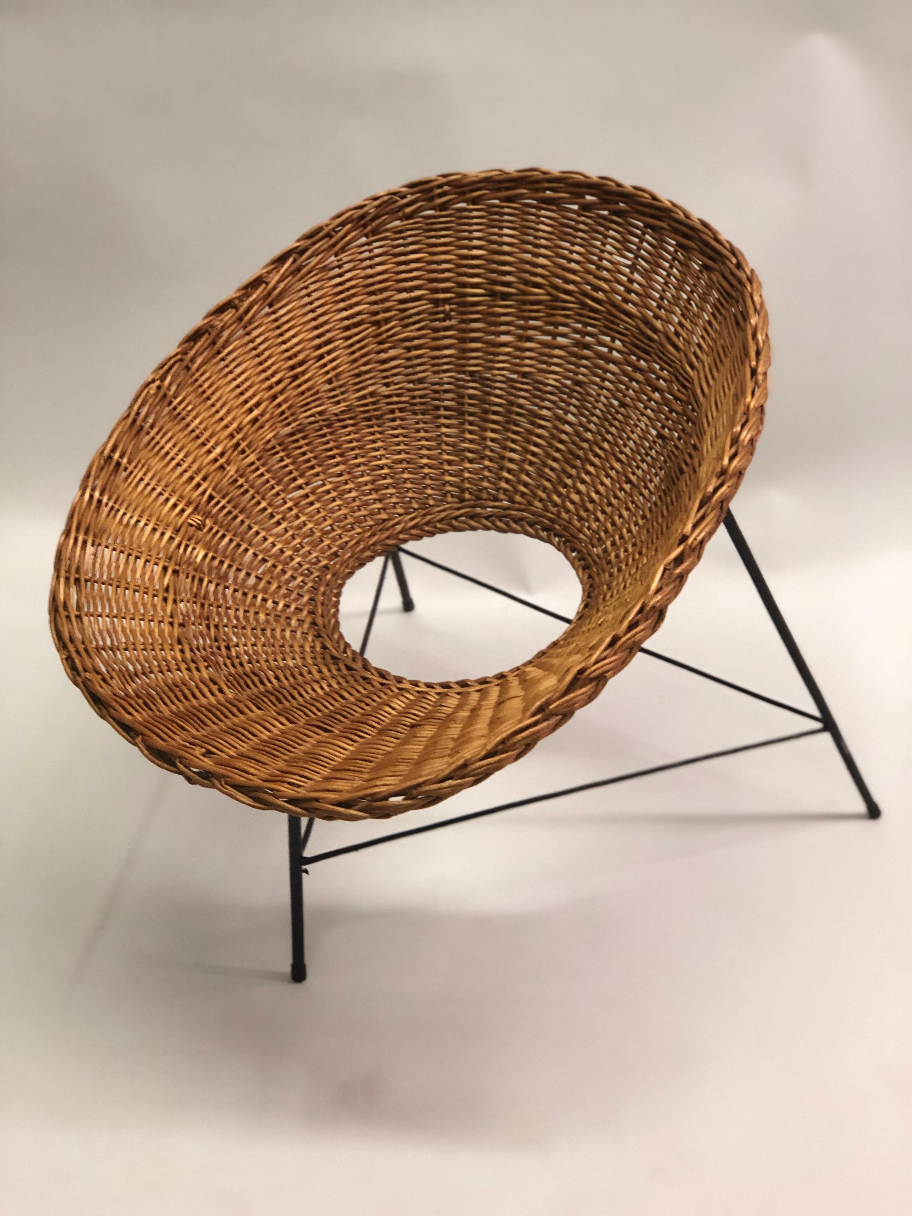 Italian Mid-century Iron and Rattan Lounge Chairs Augusto Bozzi Attributed, Pair For Sale 8
