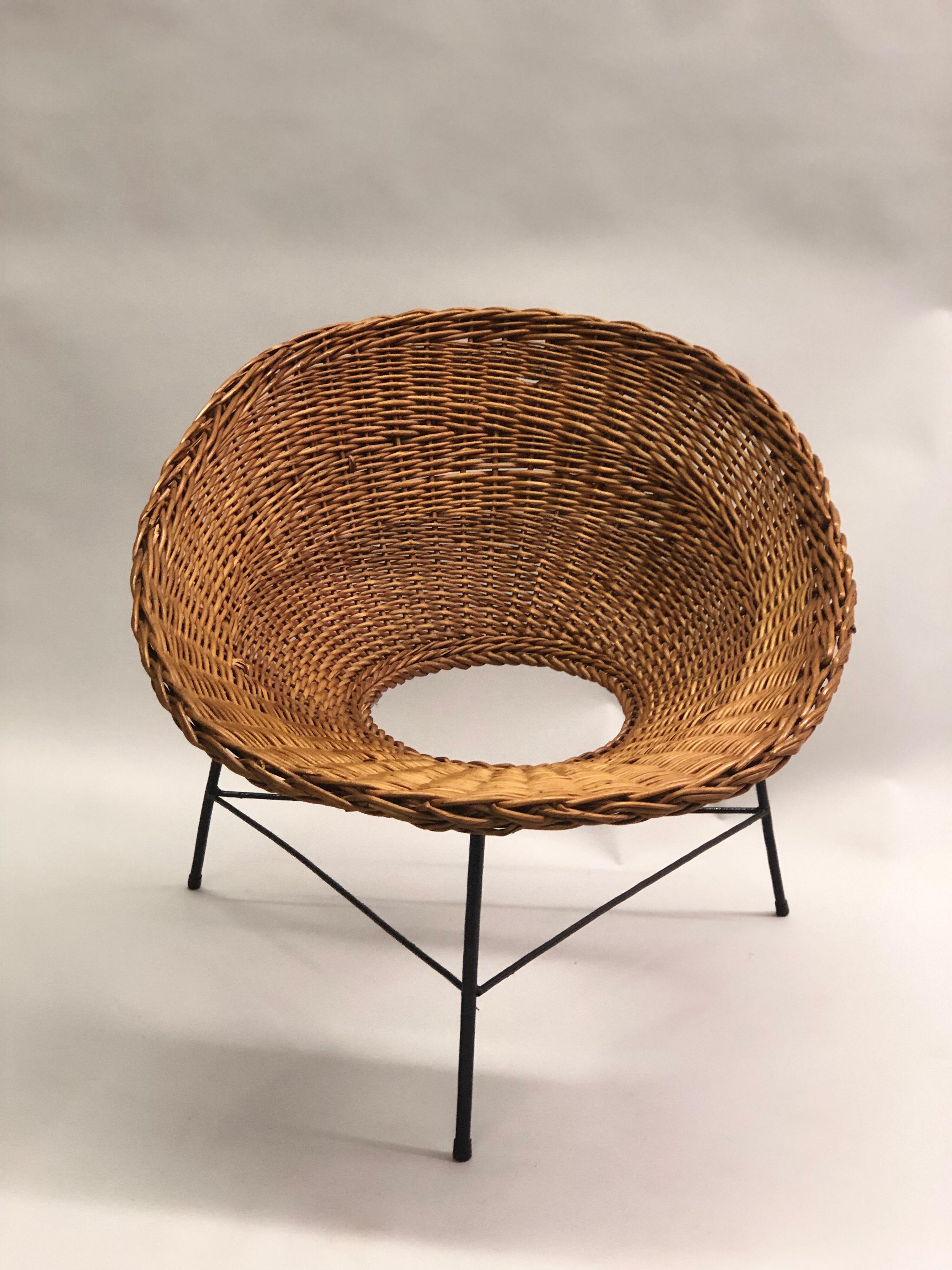 Italian Mid-century Iron and Rattan Lounge Chairs Augusto Bozzi Attributed, Pair For Sale 10