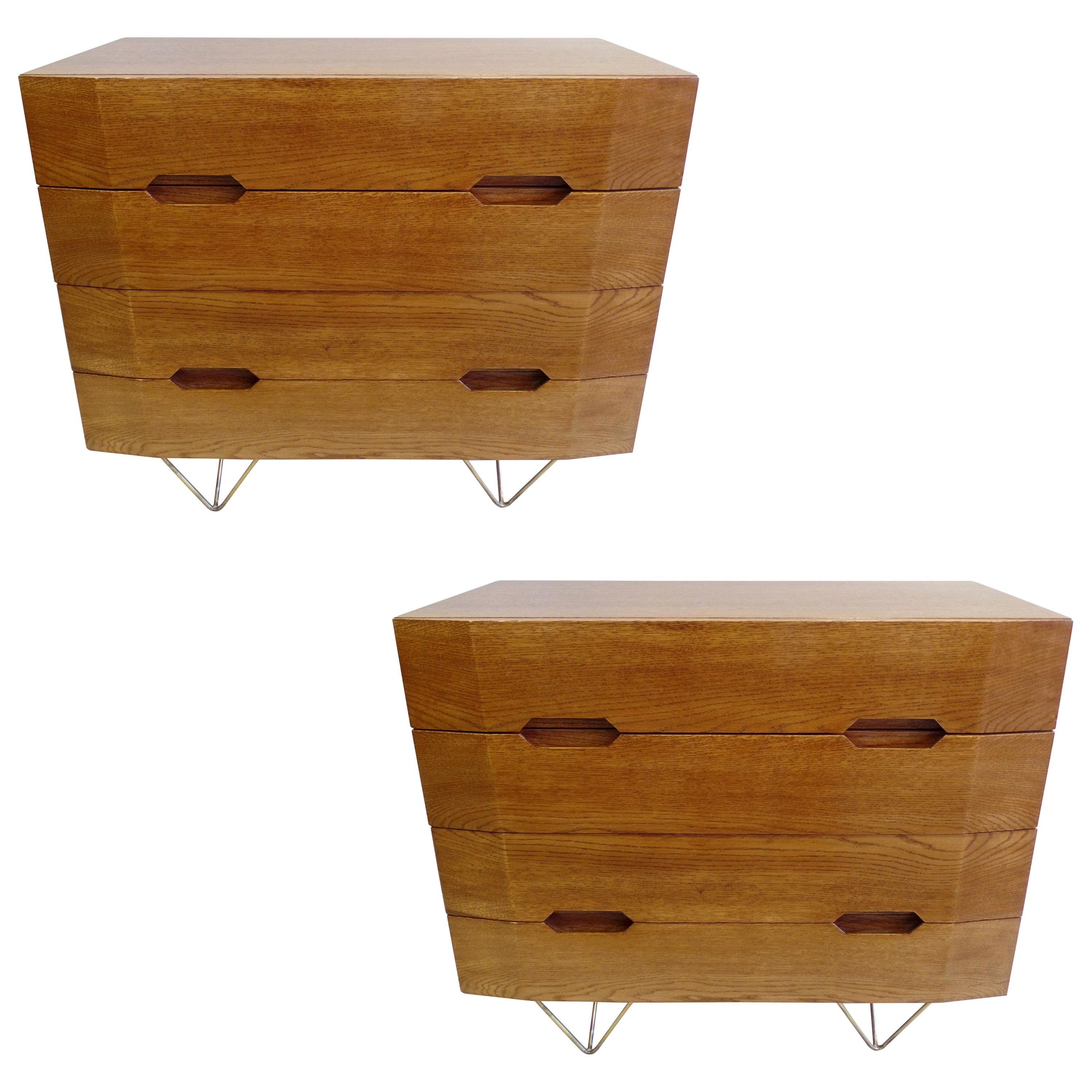 Italian Mid-Century Modern Commodes / Chest of Drawers Circle of Gio Ponti, Pair For Sale