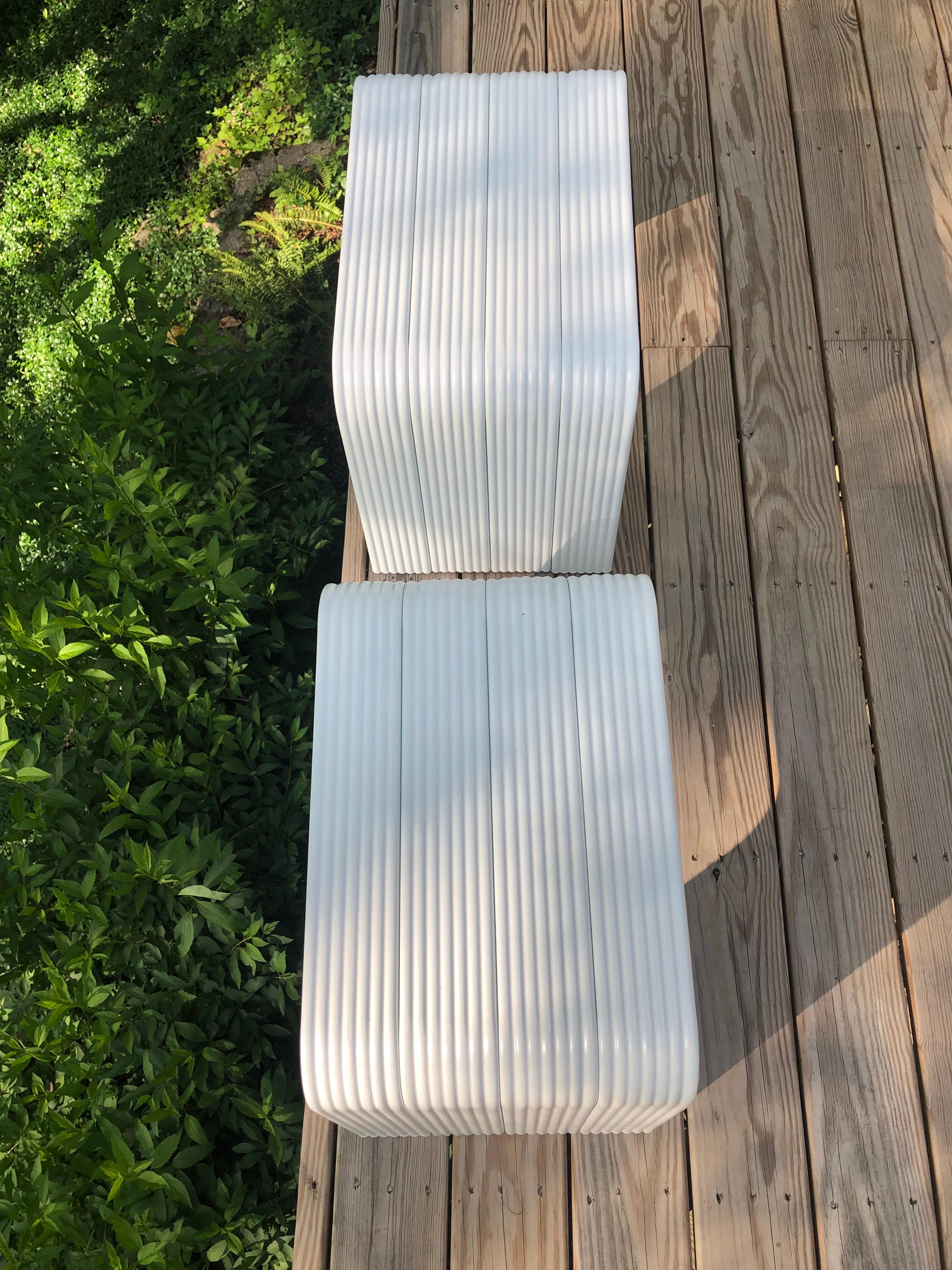 Pair of Italian Mid-Century Modern White Enameled Aluminum Benches, Superstudio 4