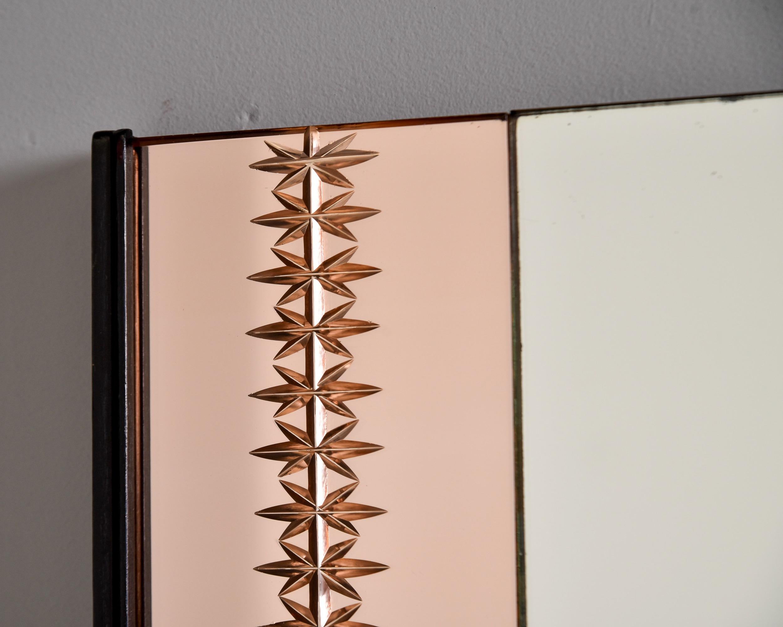 Paar italienische Mid Century schmale Spiegel mit geätzten Details im Angebot 5