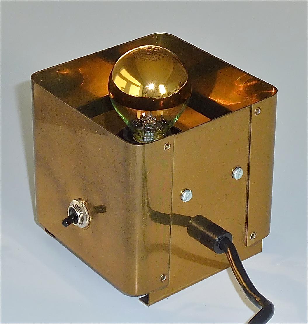 Pair Italian Midcentury Brass Cube Table Lamps Sarfatti Sciolari Style 1960s 70s For Sale 5