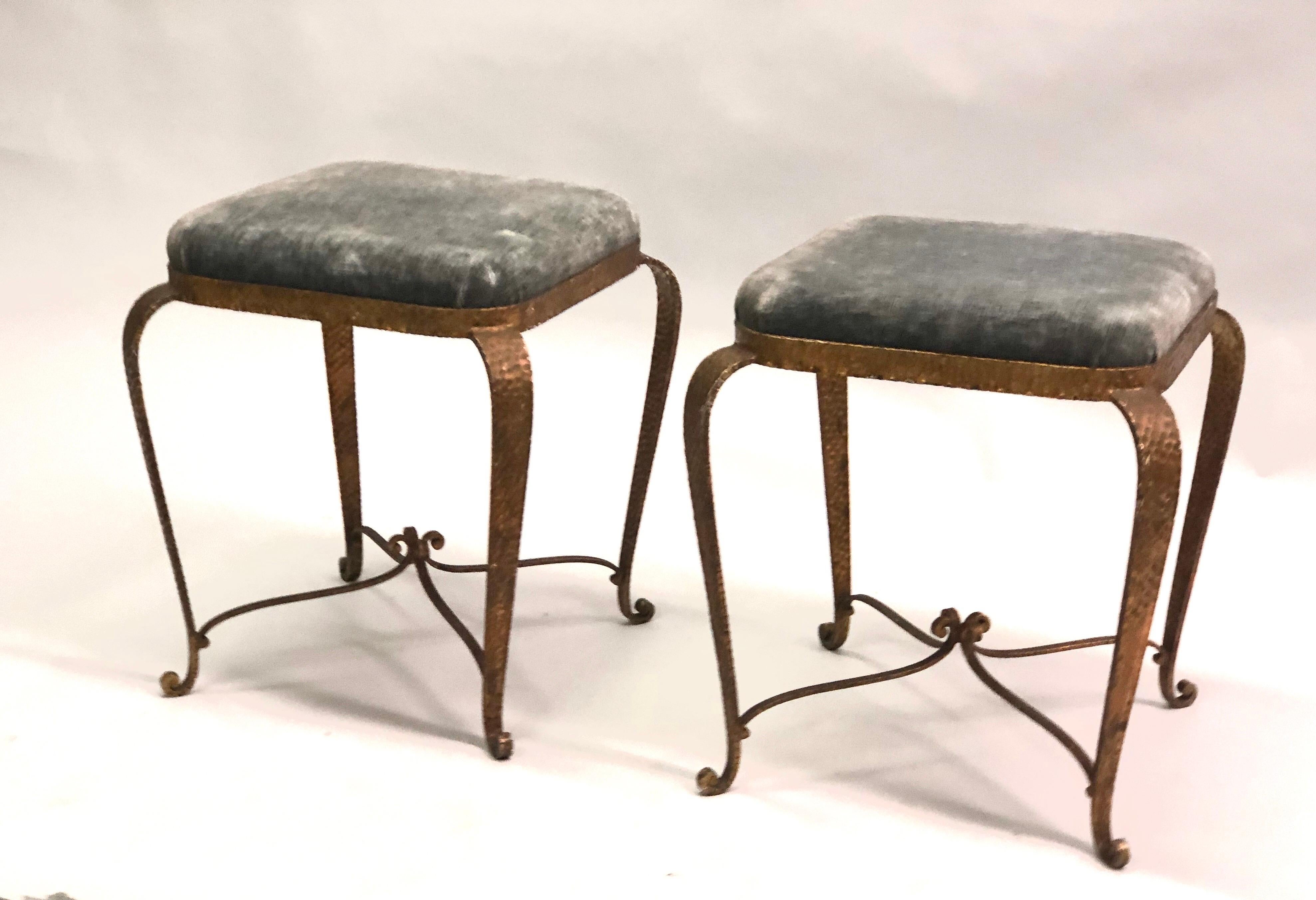 Italian Modern Neoclassical Gilt Iron Stools / Benches by Pier Luigi Colli, Pair In Good Condition For Sale In New York, NY