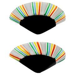 Paar italienische Wandleuchten aus Murano-Glas mit „Rainbow Filigrana“-Muster, schwarz lackierte Halterungen