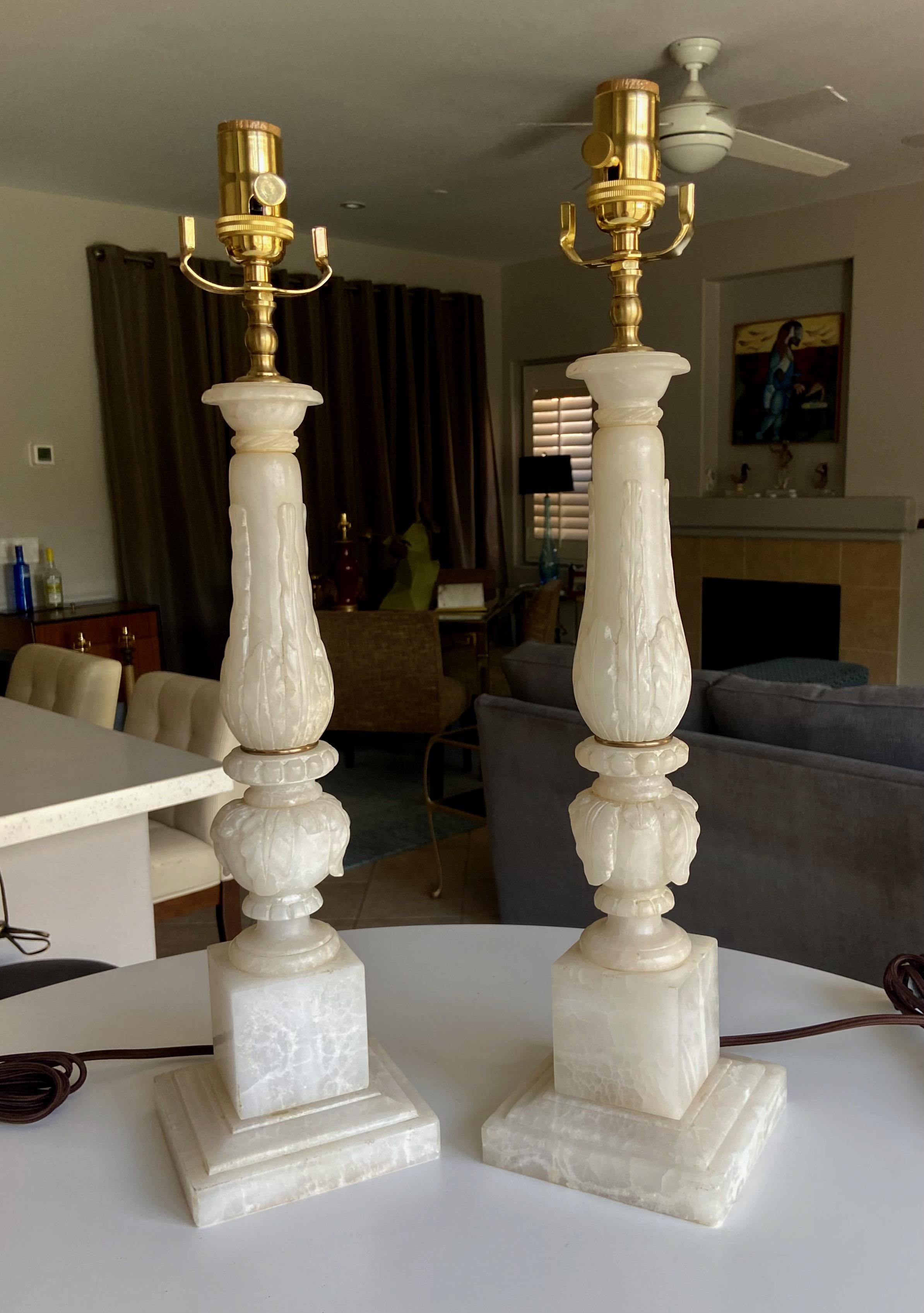 Pair Italian Neoclassic Acanthus Leaf Alabaster Table Lamps In Good Condition In Palm Springs, CA