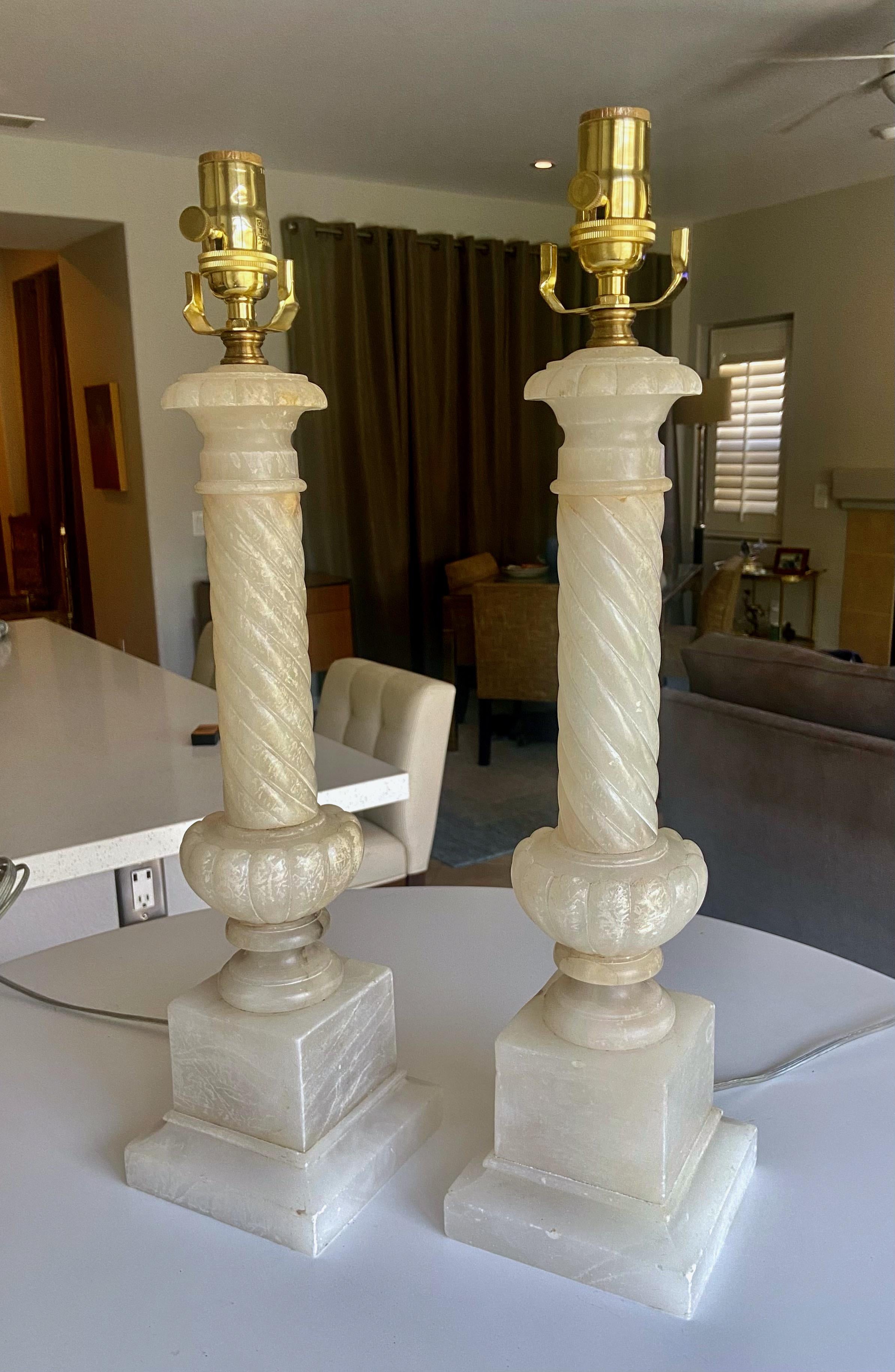 Pair Italian Neoclassic Column Alabaster Table Lamps In Good Condition In Palm Springs, CA