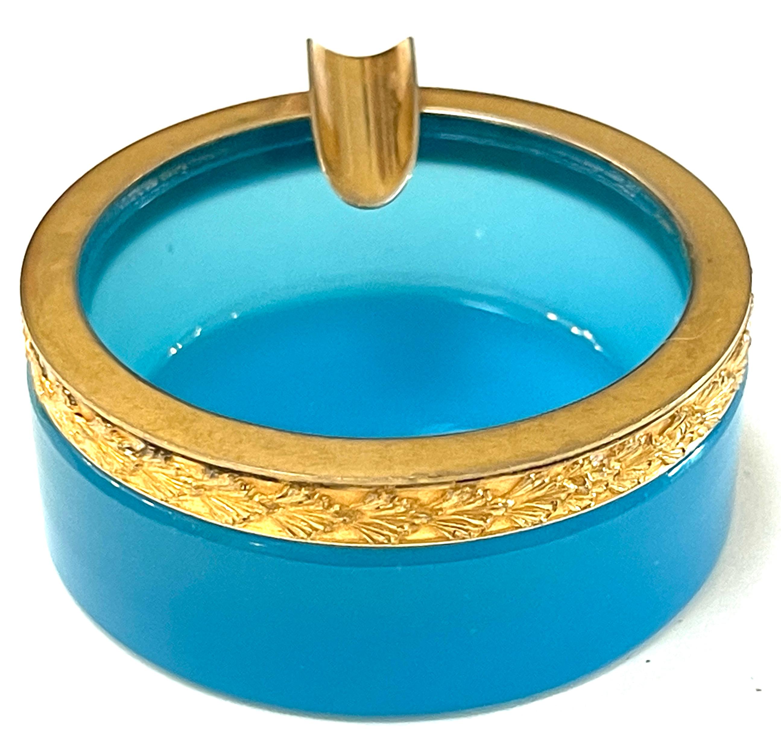 Pair Italian Neoclassic Ormolu & Blue Opaline Diminutive Ashtrays/ Portacenere In Good Condition For Sale In West Palm Beach, FL