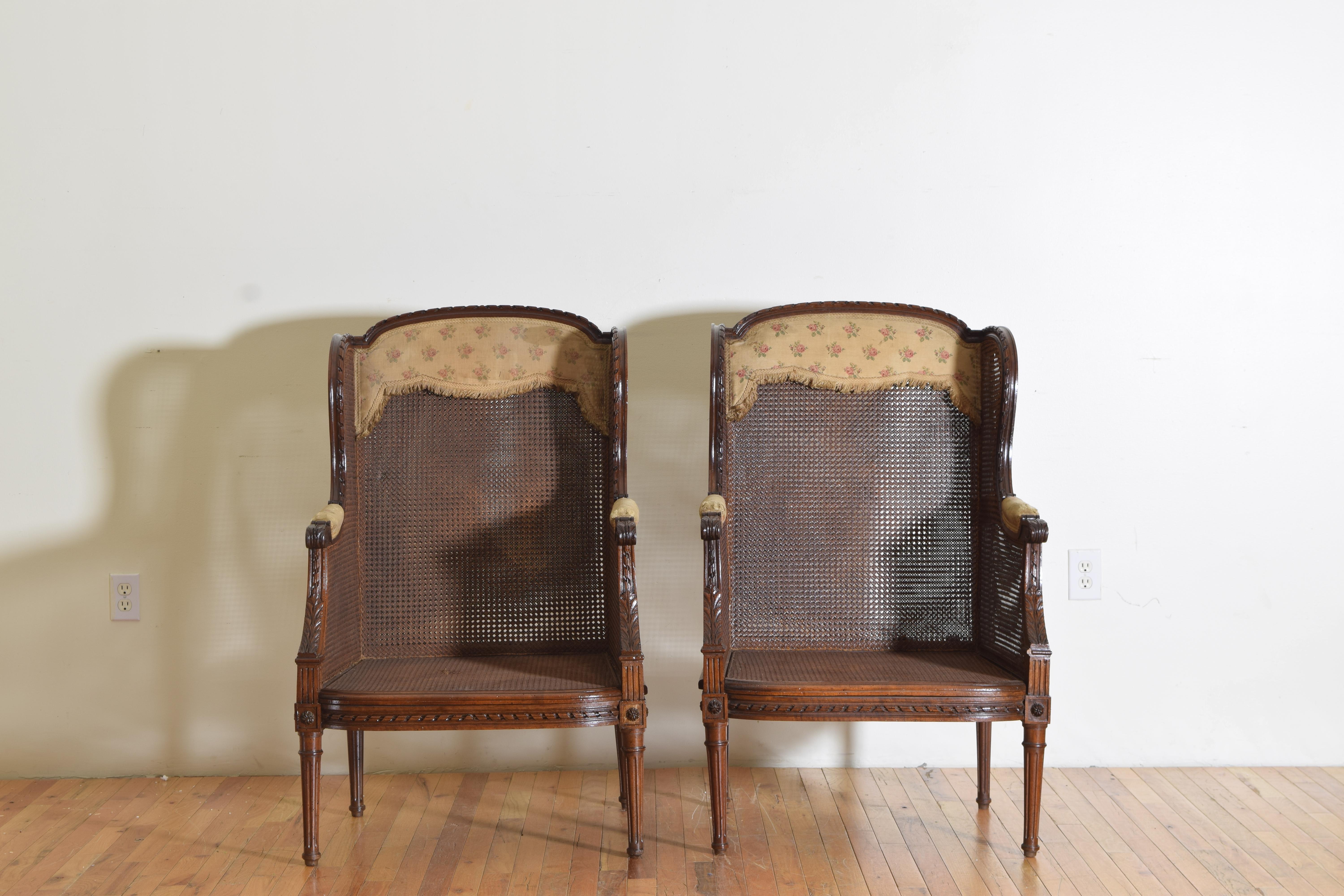 Pair Italian, Piemontese, Carved Walnut and Caned Begeres, 3rdq 19th Century In Good Condition In Atlanta, GA
