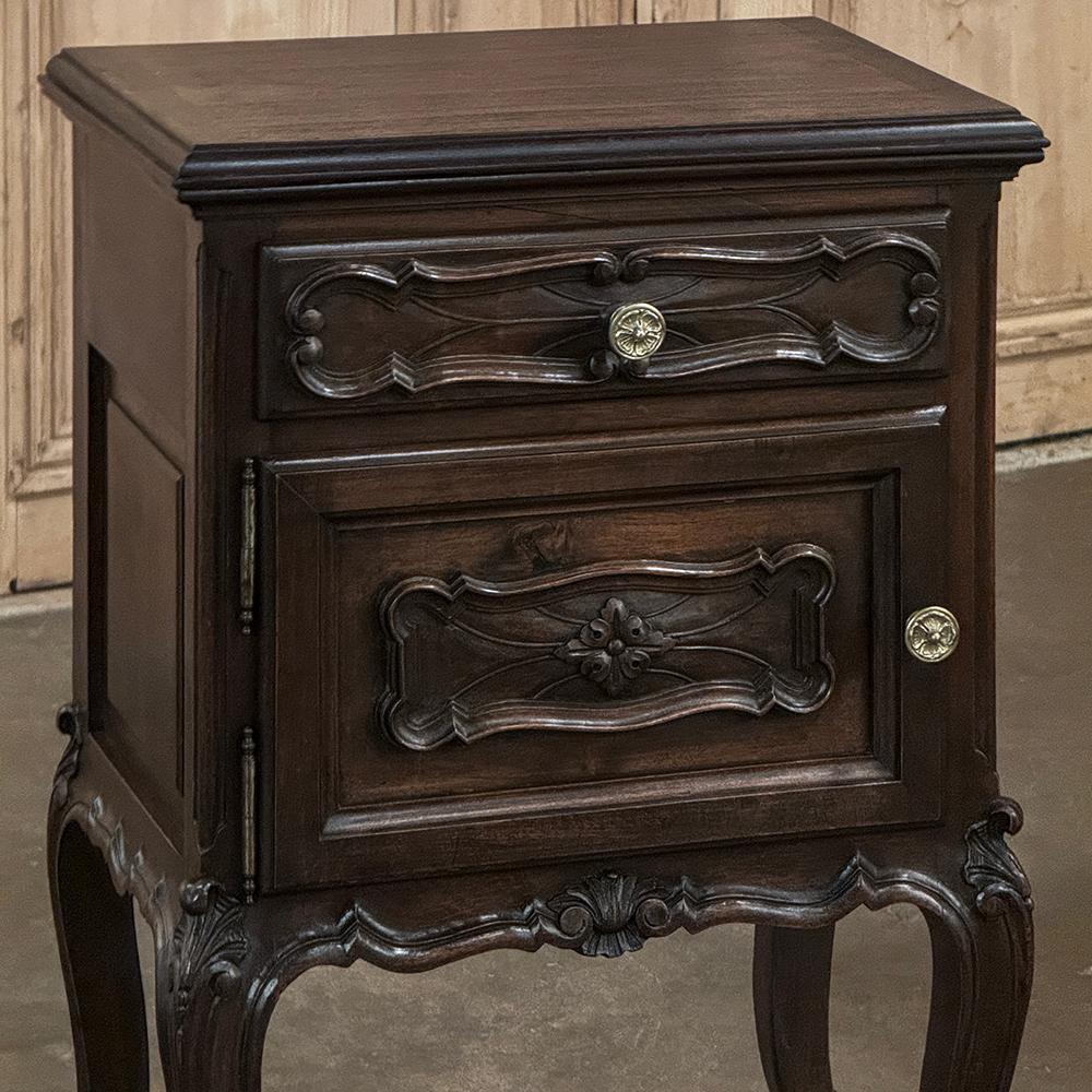 Pair Italian Piemontese Walnut Nightstands ~ End Tables For Sale 4
