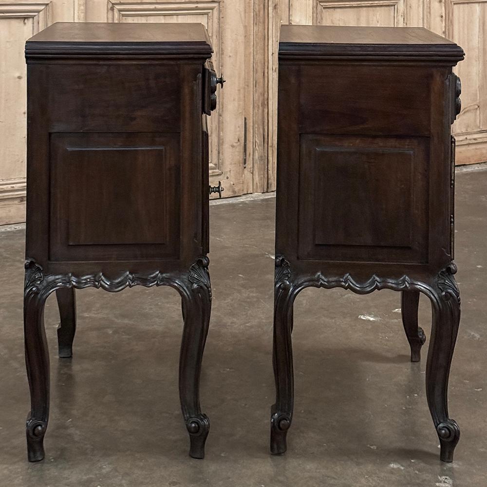 Pair Italian Piemontese Walnut Nightstands ~ End Tables For Sale 9