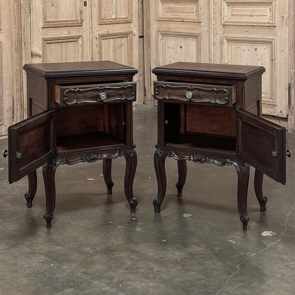 20th Century Pair Italian Piemontese Walnut Nightstands ~ End Tables For Sale
