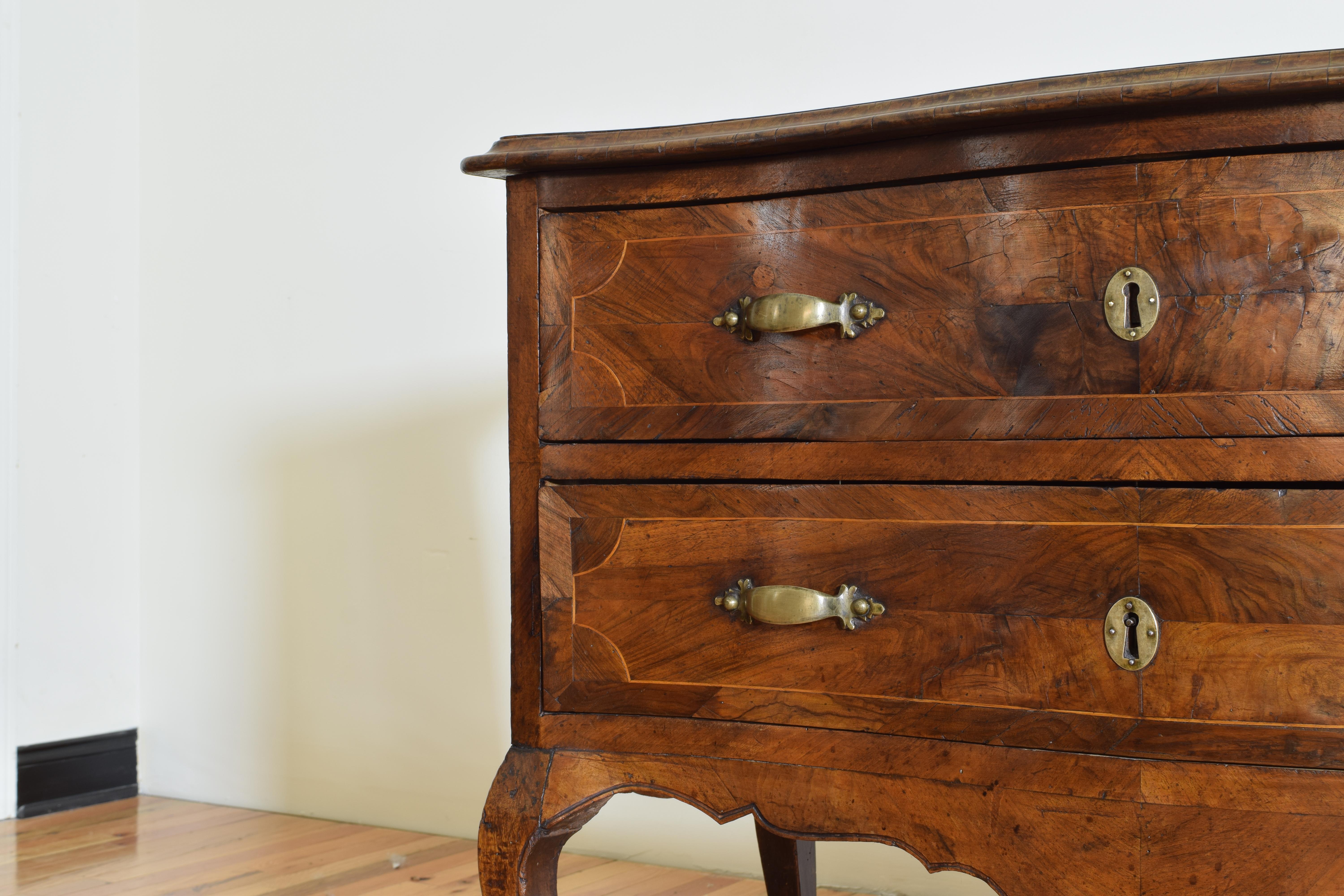 Pair of Italian Rococo Walnut and Olivewood 2-Drawer Commodes, Mid-18th Century 8