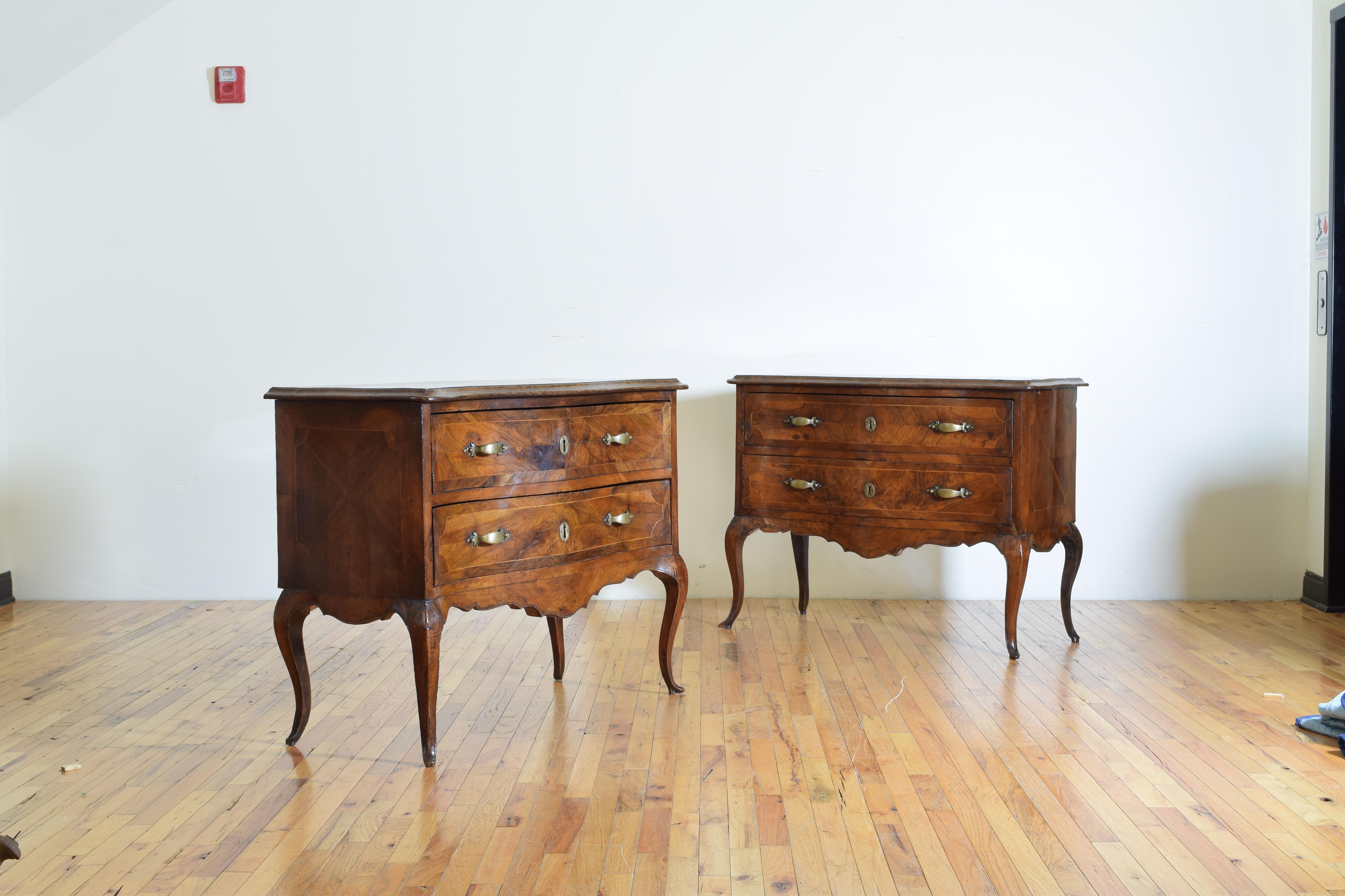 Pair of Italian Rococo Walnut and Olivewood 2-Drawer Commodes, Mid-18th Century In Good Condition In Atlanta, GA