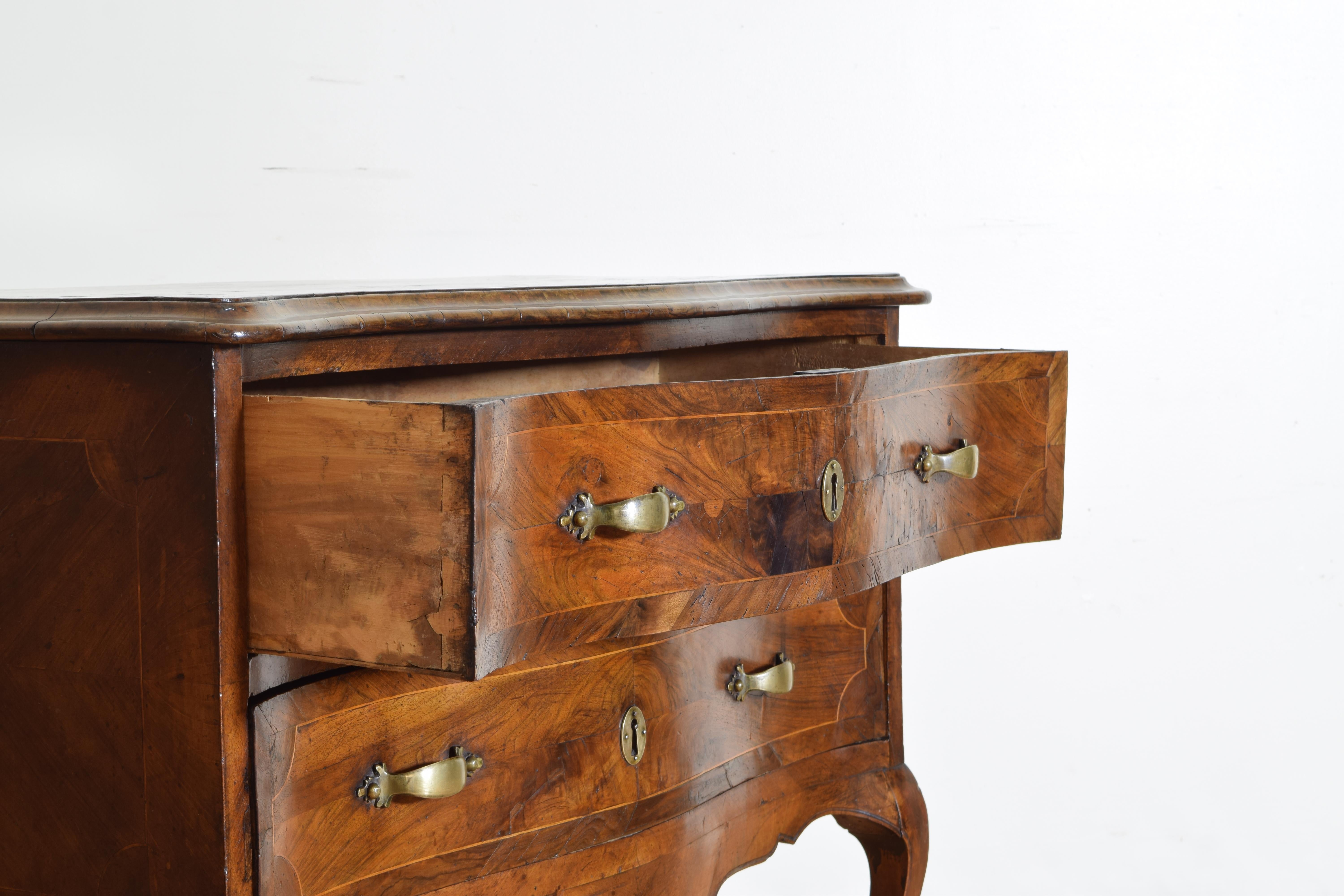 Pair of Italian Rococo Walnut and Olivewood 2-Drawer Commodes, Mid-18th Century 6