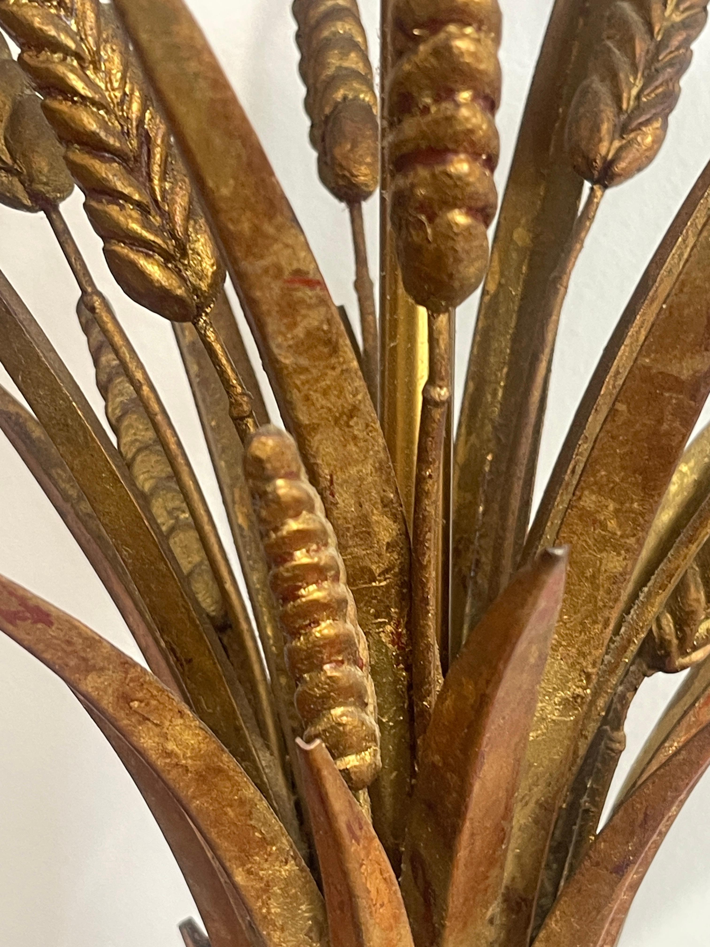 Paire de lampes de table italiennes en forme de gerbe de blé, dorées, années 1960 en vente 6