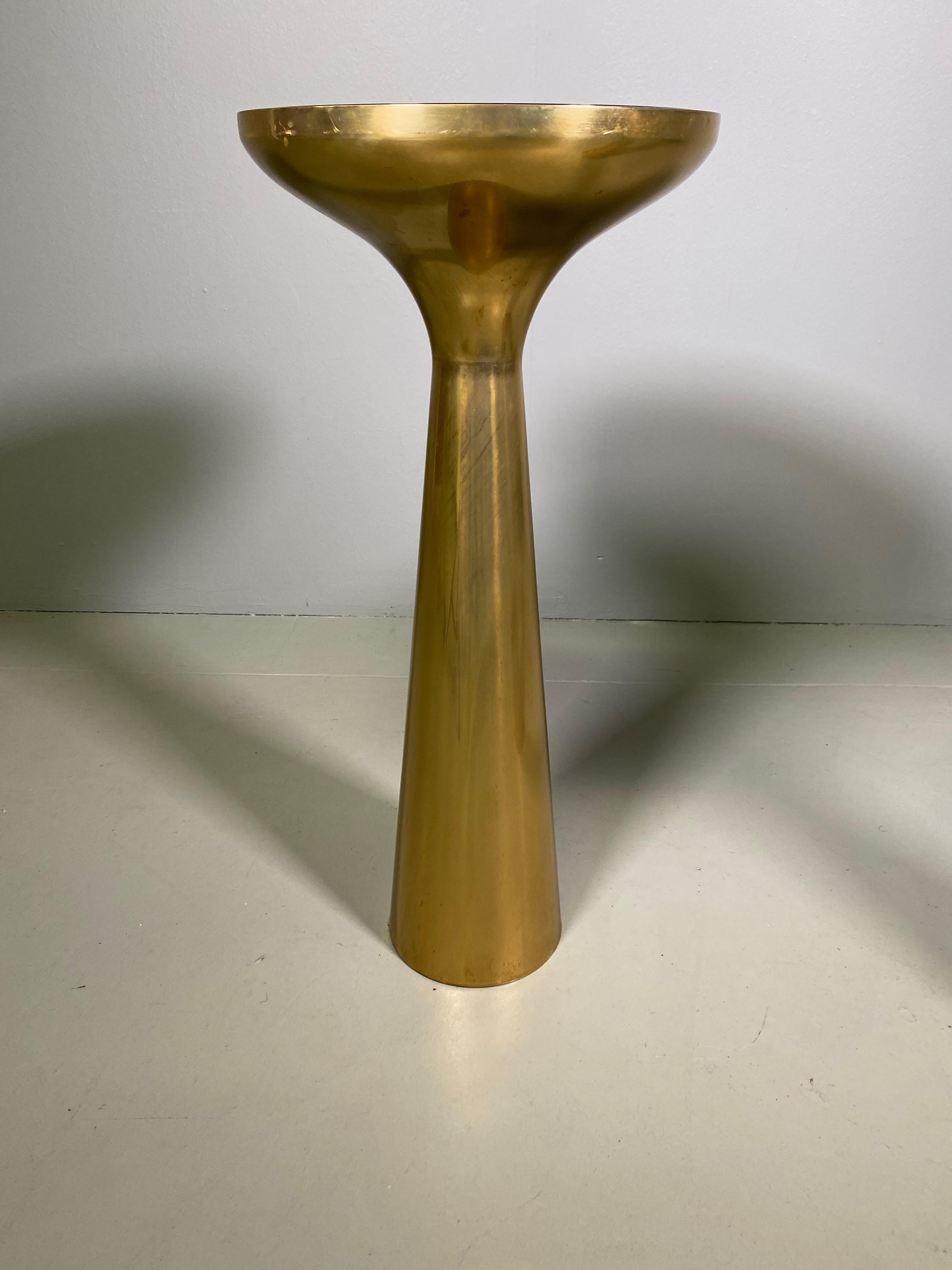 Pair of Italian Side Table in Brass and Top Glass Mid-Century Modern 5