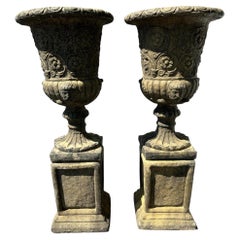Coppia di urne da giardino in pietra italiana "Campana Renaissance"