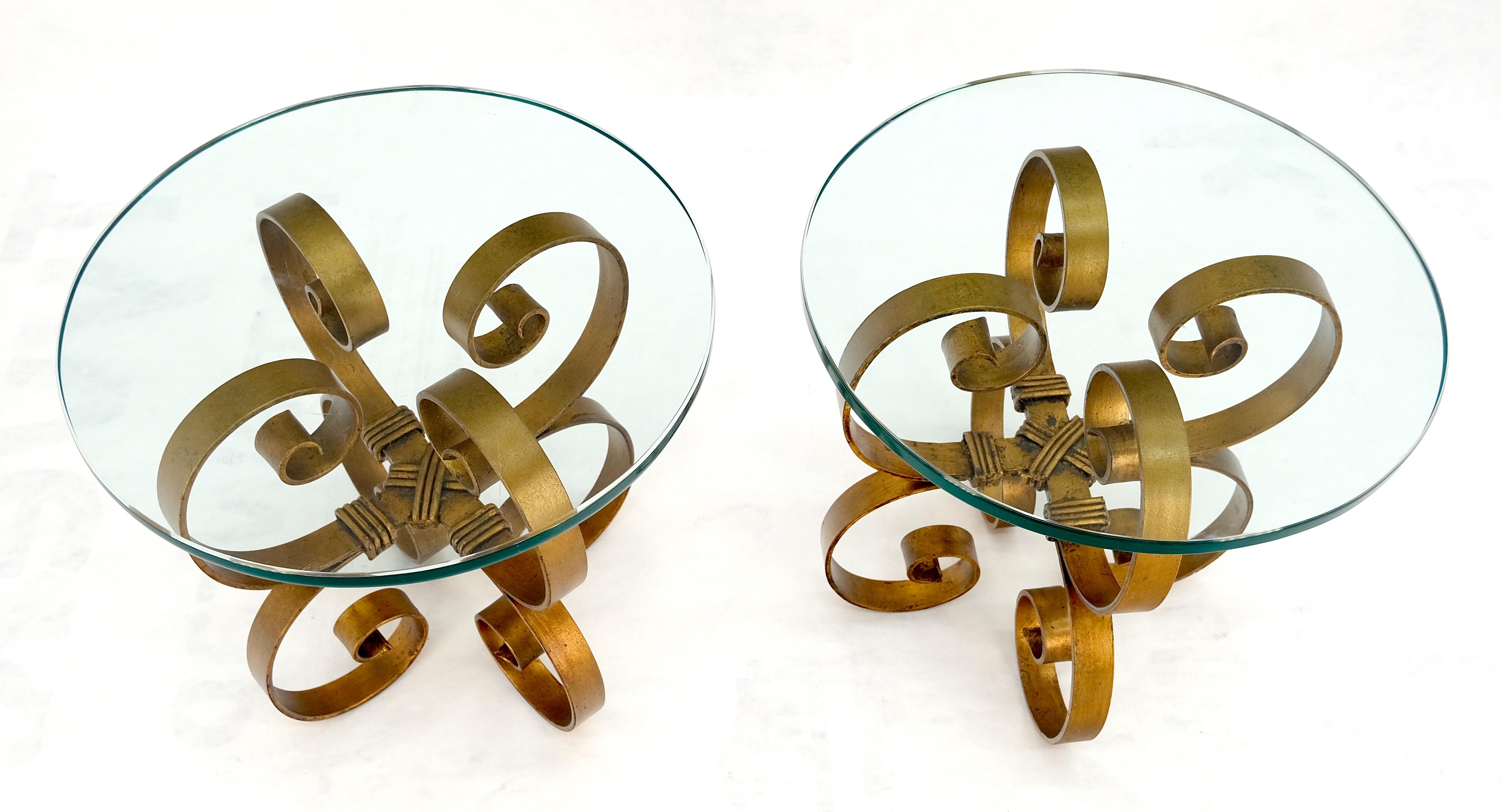 Italiano Coppia di tavolini da appoggio italiani Think 3/4