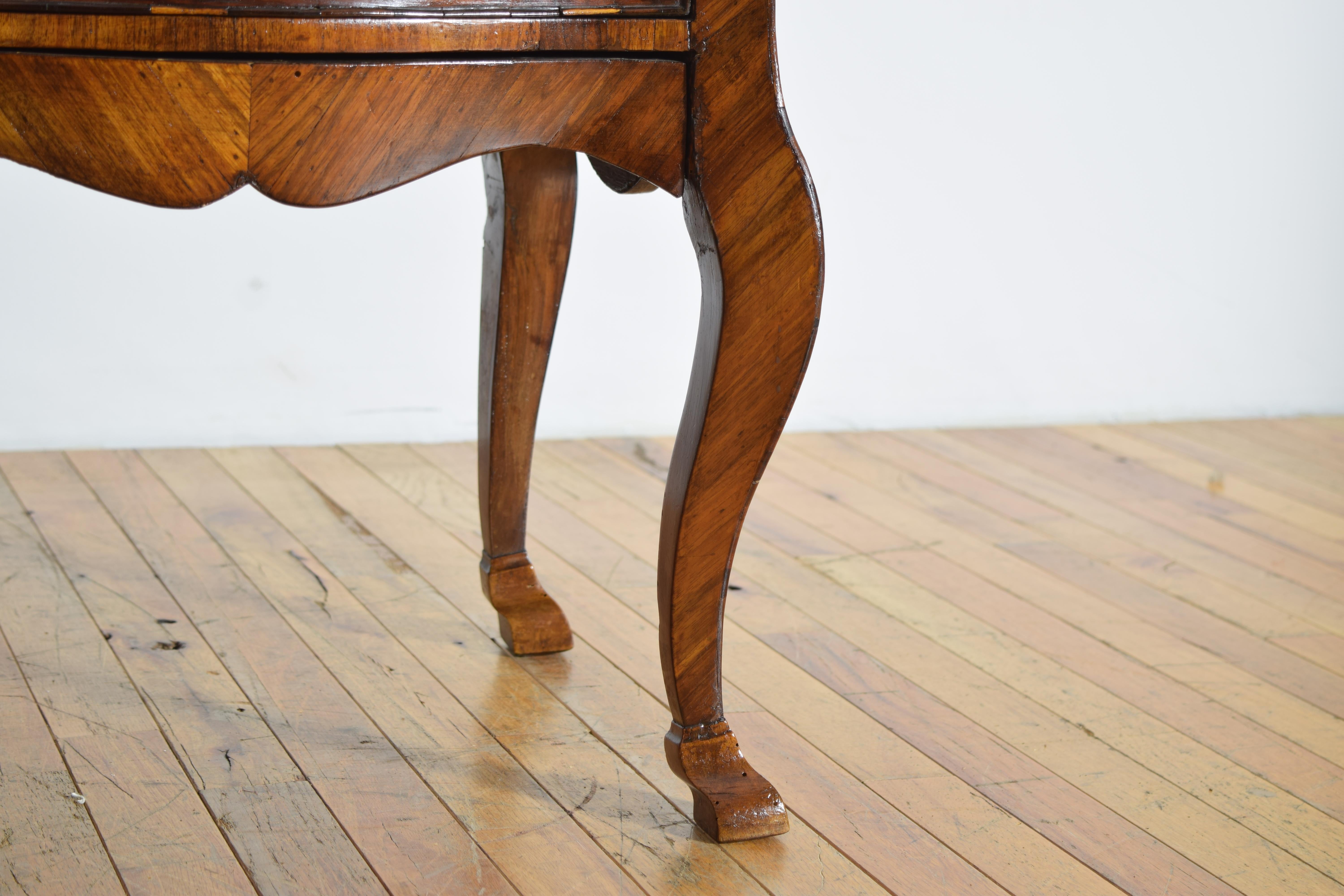 Pair Italian, Tuscany, Rococo Walnut Veneer & Portoro Marble Bedside Commodes For Sale 5