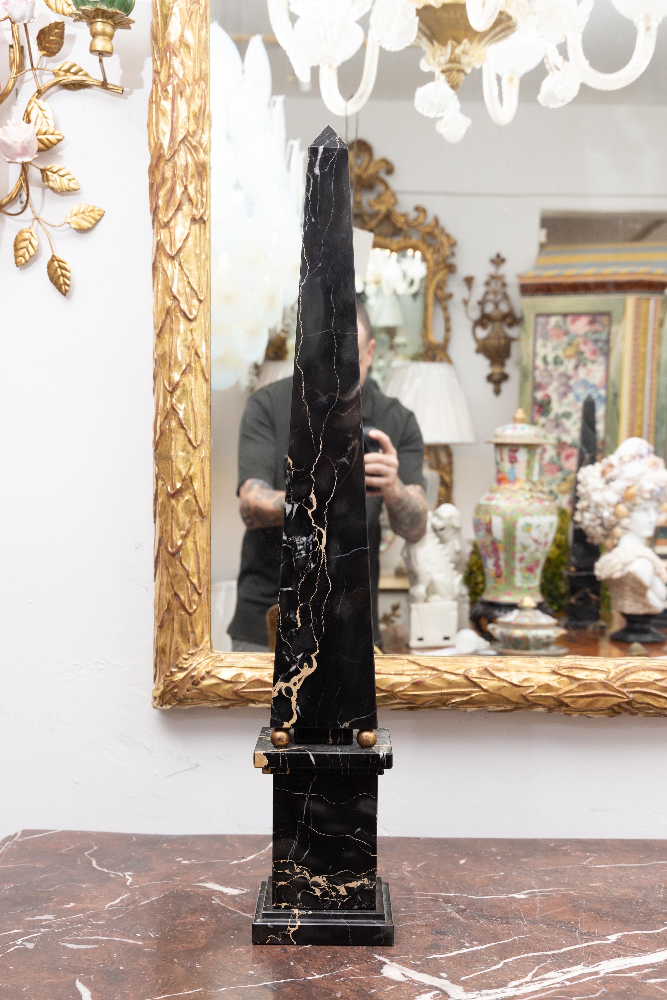 Pair Italian Vareigated Marble Obelisks In Good Condition For Sale In WEST PALM BEACH, FL
