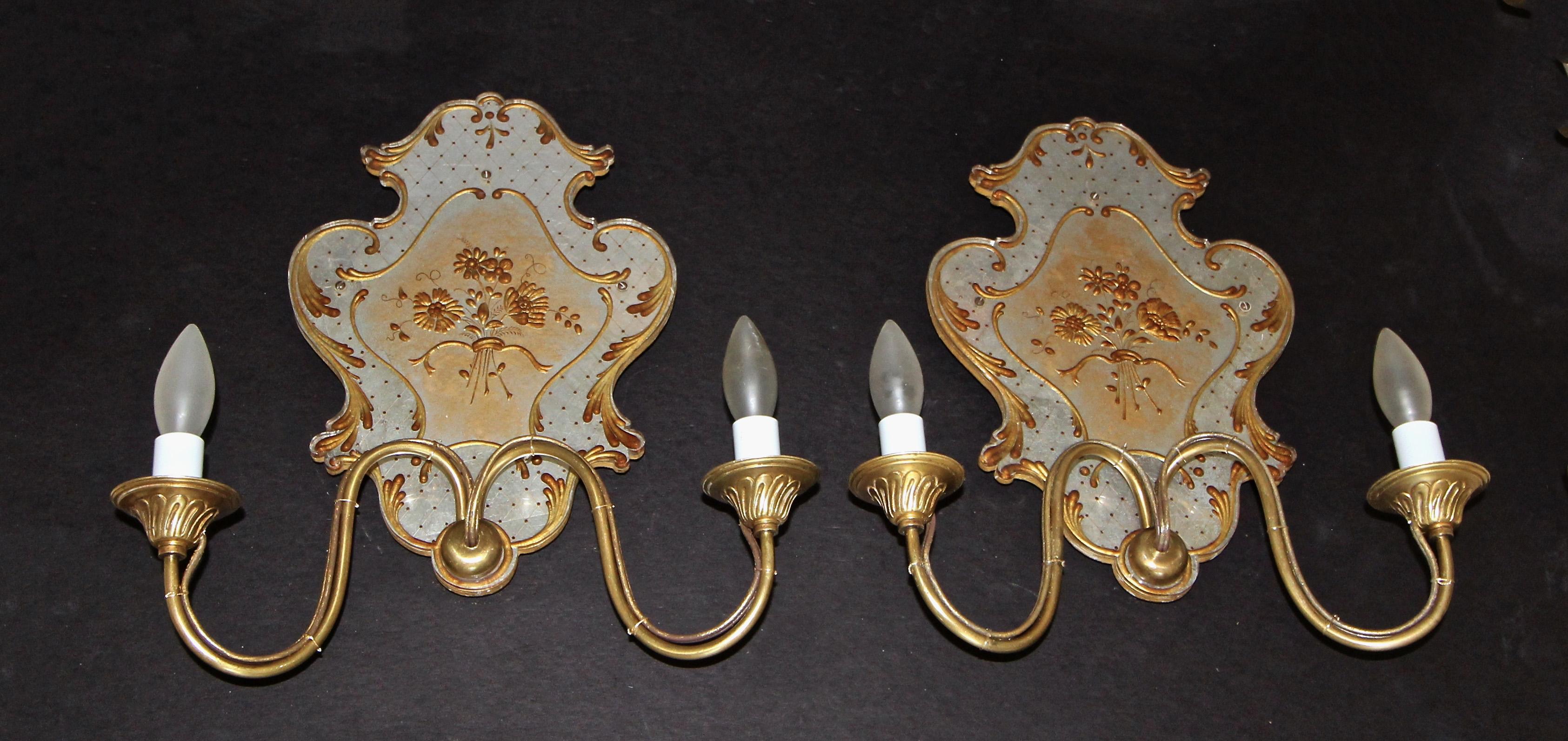 Pair Italian Venetian Eglomise and Brass Wall Sconces In Good Condition For Sale In Palm Springs, CA