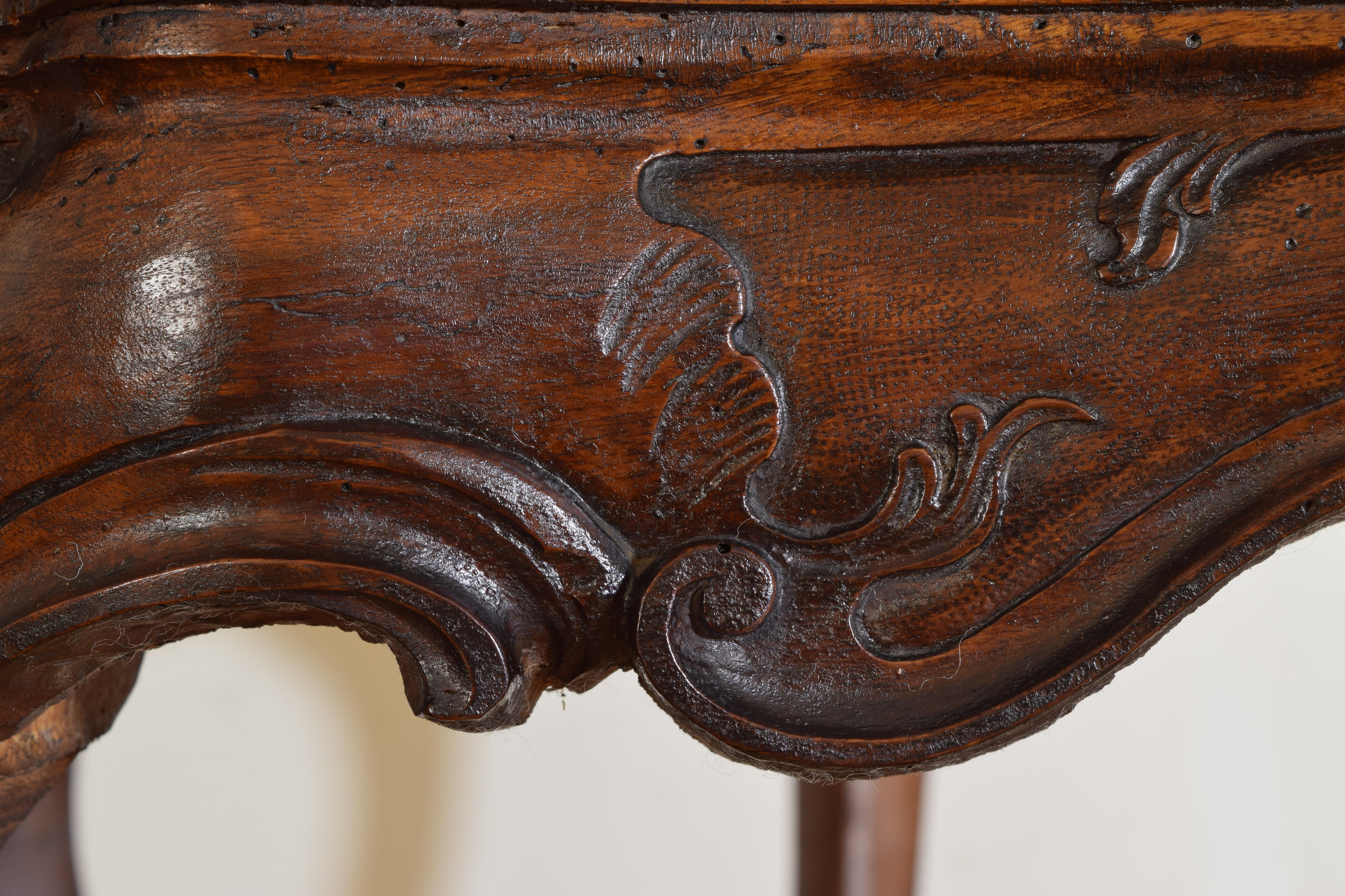 Pair Italian, Venice, Carved Walnut Rococo Period Console Tables, mid 18th cen. For Sale 3