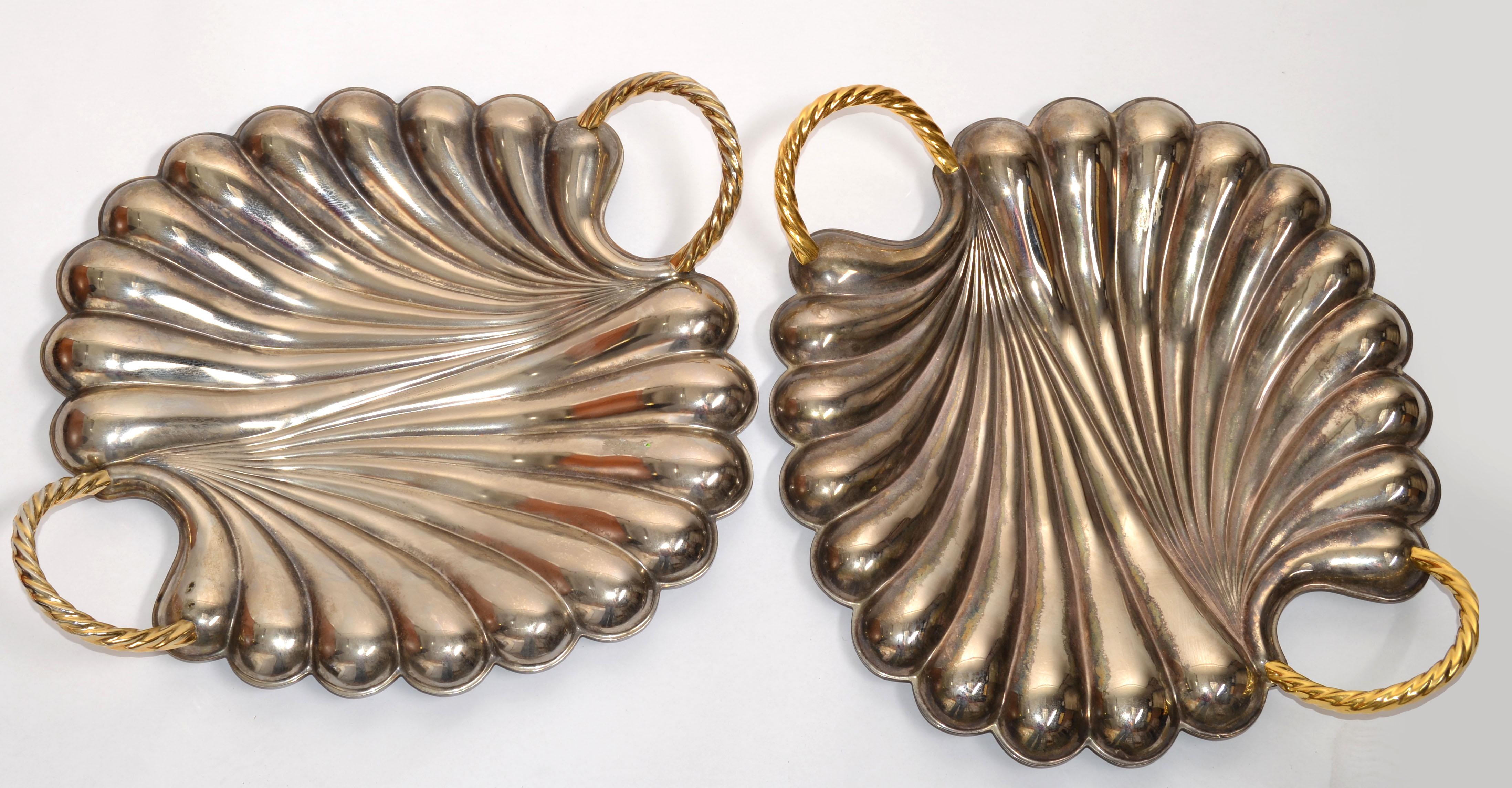 Pareja de bandejas vintage italianas Oneida Silverplate Swirl Brass Handle Shape Seashell en venta 10