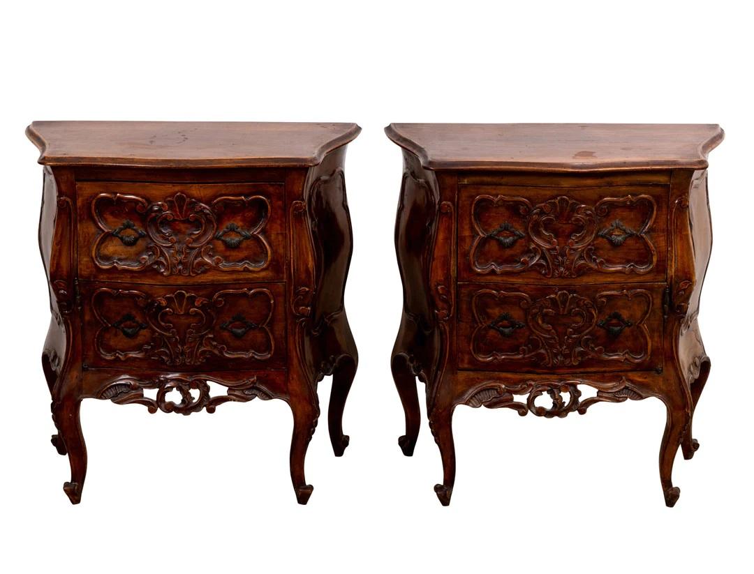 Pair Italian Walnut One Door One Drawer End Tables In Good Condition For Sale In New York, NY