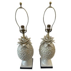Paire de lampes ananas en céramique italienne émaillée blanche, années 1950