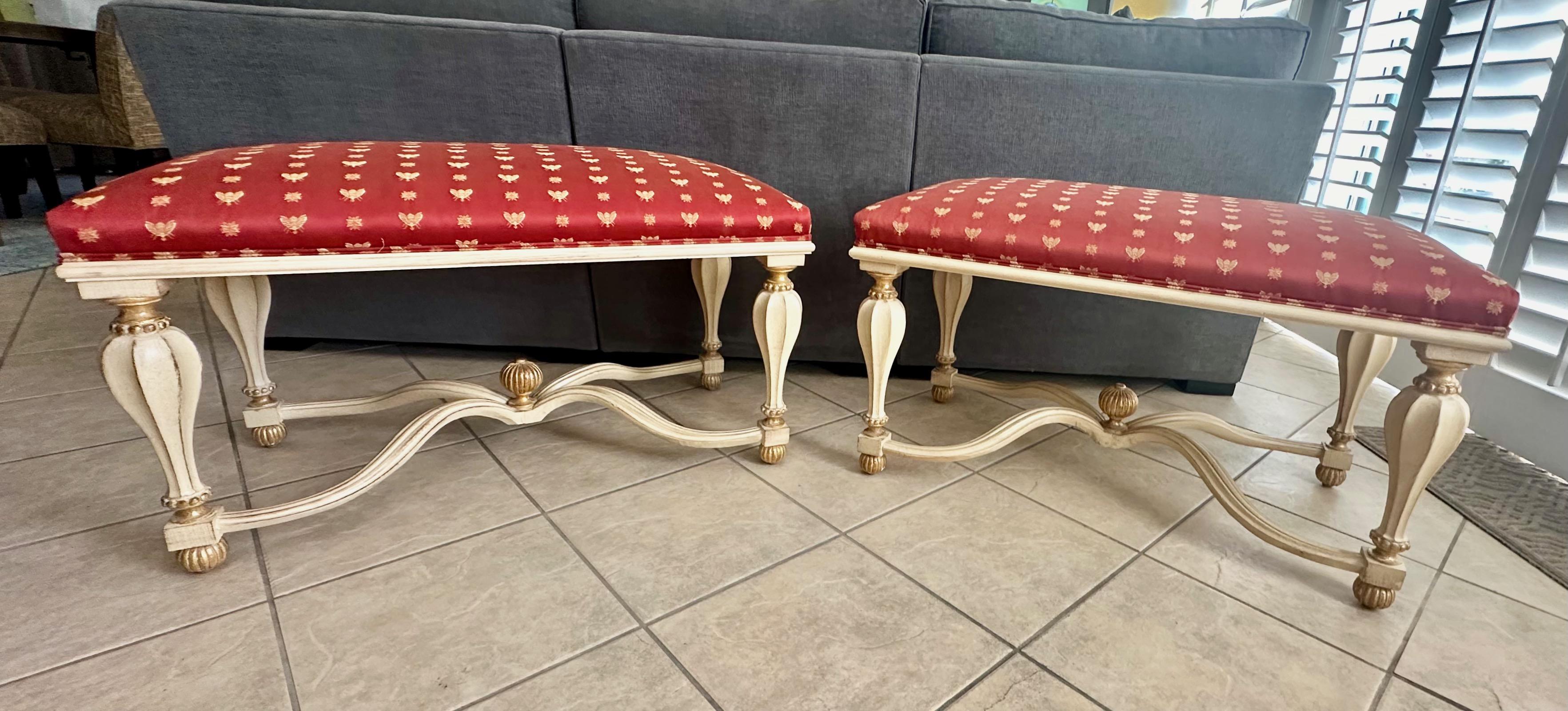 Pair Italian White & Partial Gilt Upholster Benches In Good Condition For Sale In Palm Springs, CA