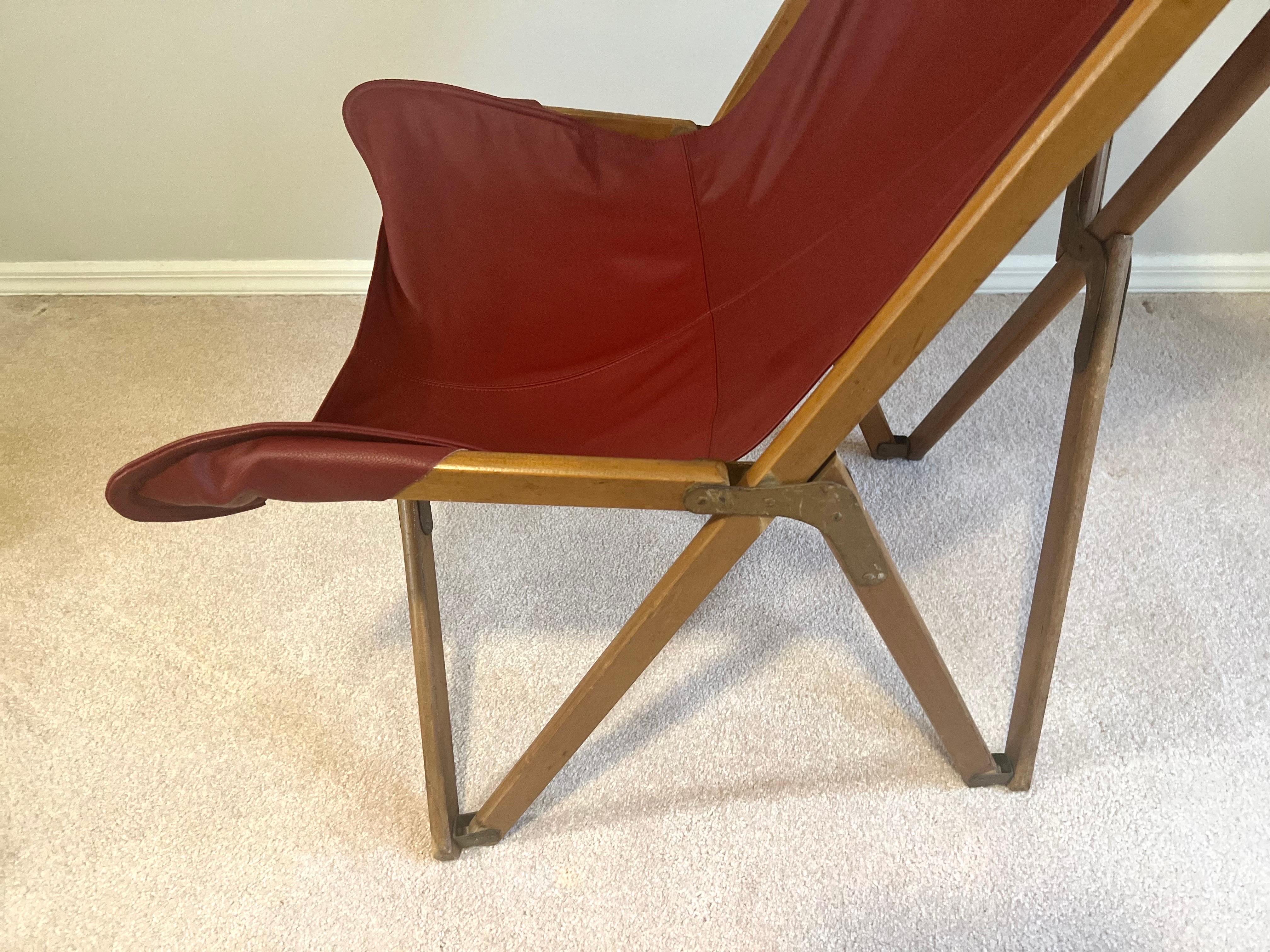 Pair Italian Wood & Leather Folding Tripolina Lounge Chairs, Joseph Fendy, 1937 For Sale 4