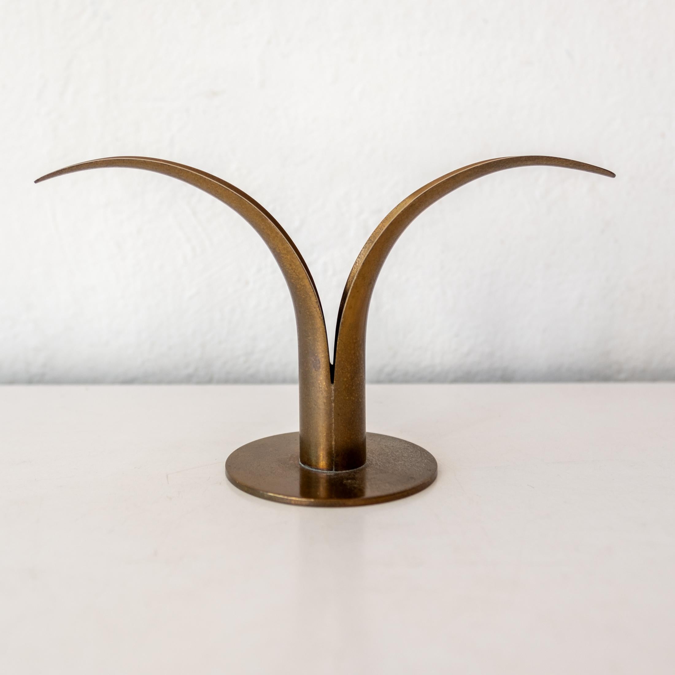 Pair Ivar Åhlenius Björk, Lily Liljan for Ystad Metall Brass Candlesticks Sweden In Good Condition In San Diego, CA